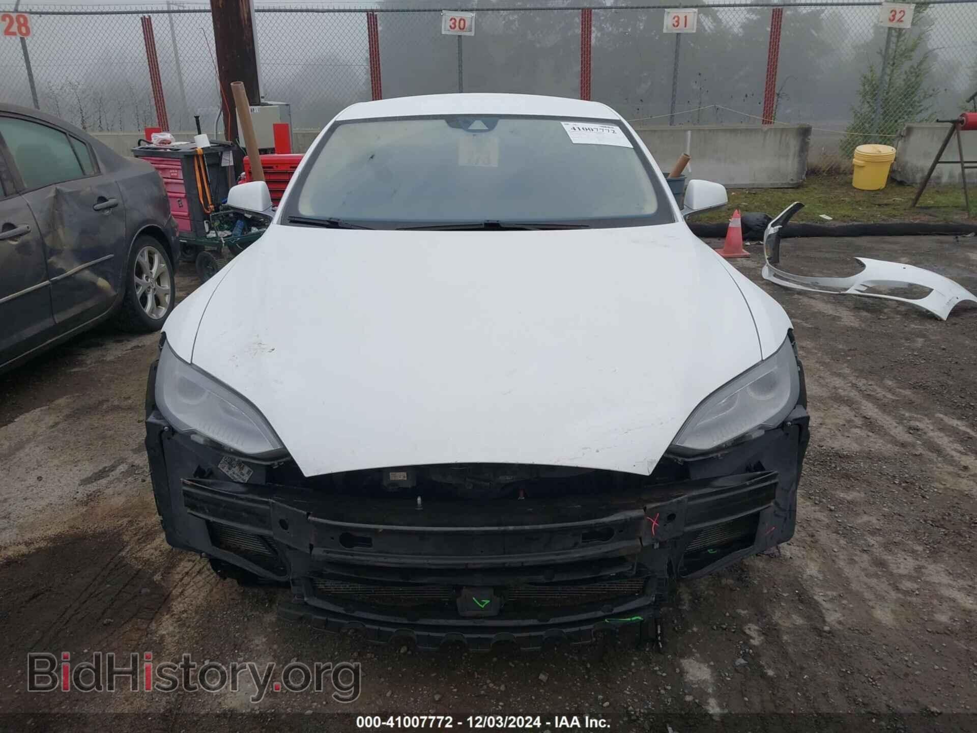 2015 TESLA MODEL S - VIN: 5YJSA1E2XFF111896 - Фото 13
