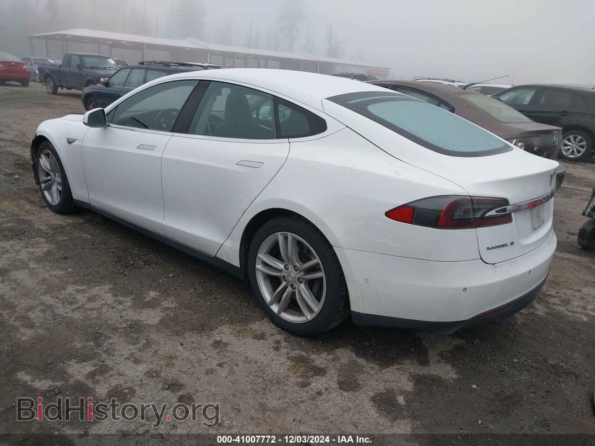 2015 TESLA MODEL S - VIN: 5YJSA1E2XFF111896 - Фото 3