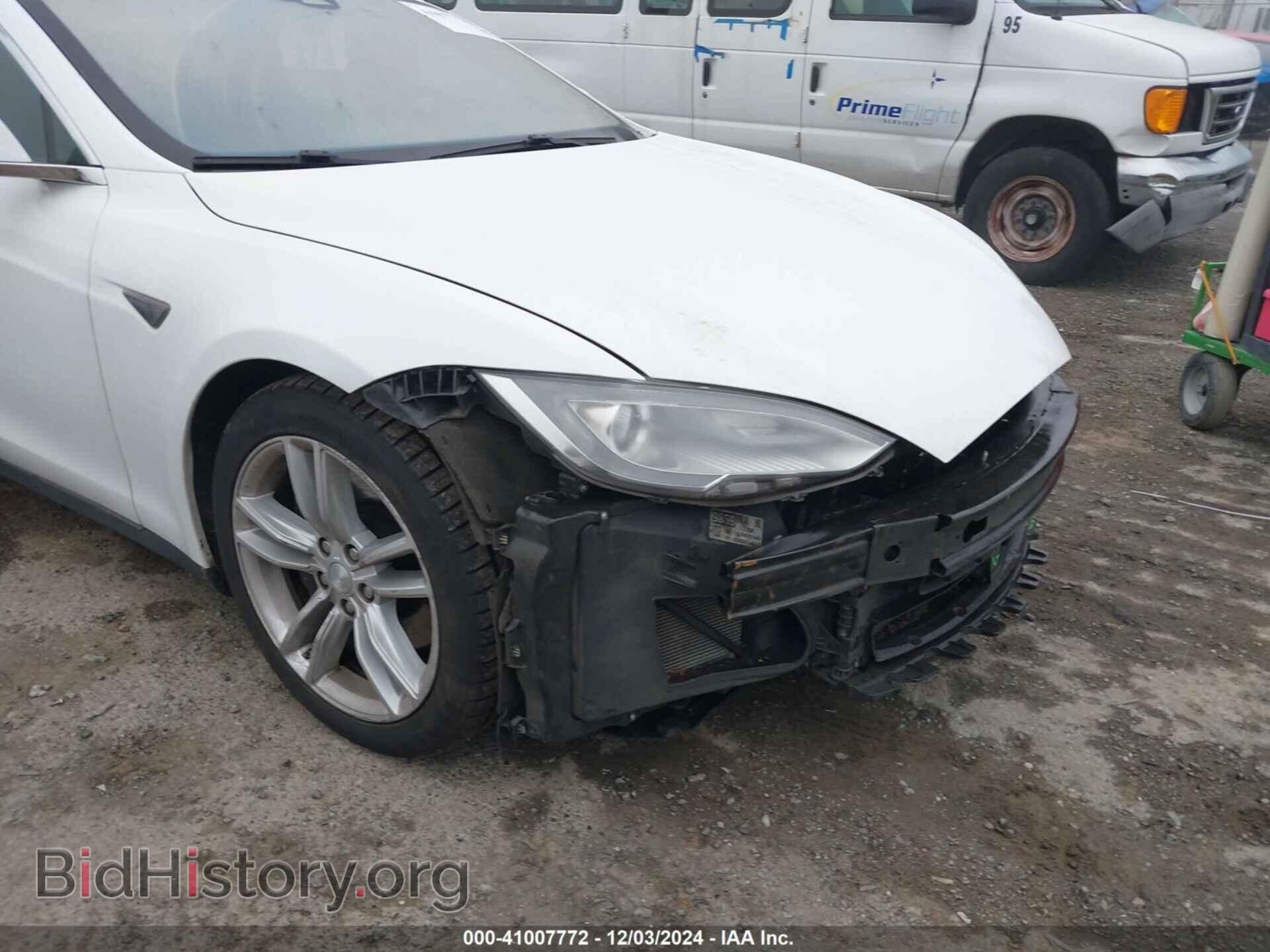 2015 TESLA MODEL S - VIN: 5YJSA1E2XFF111896 - Фото 21