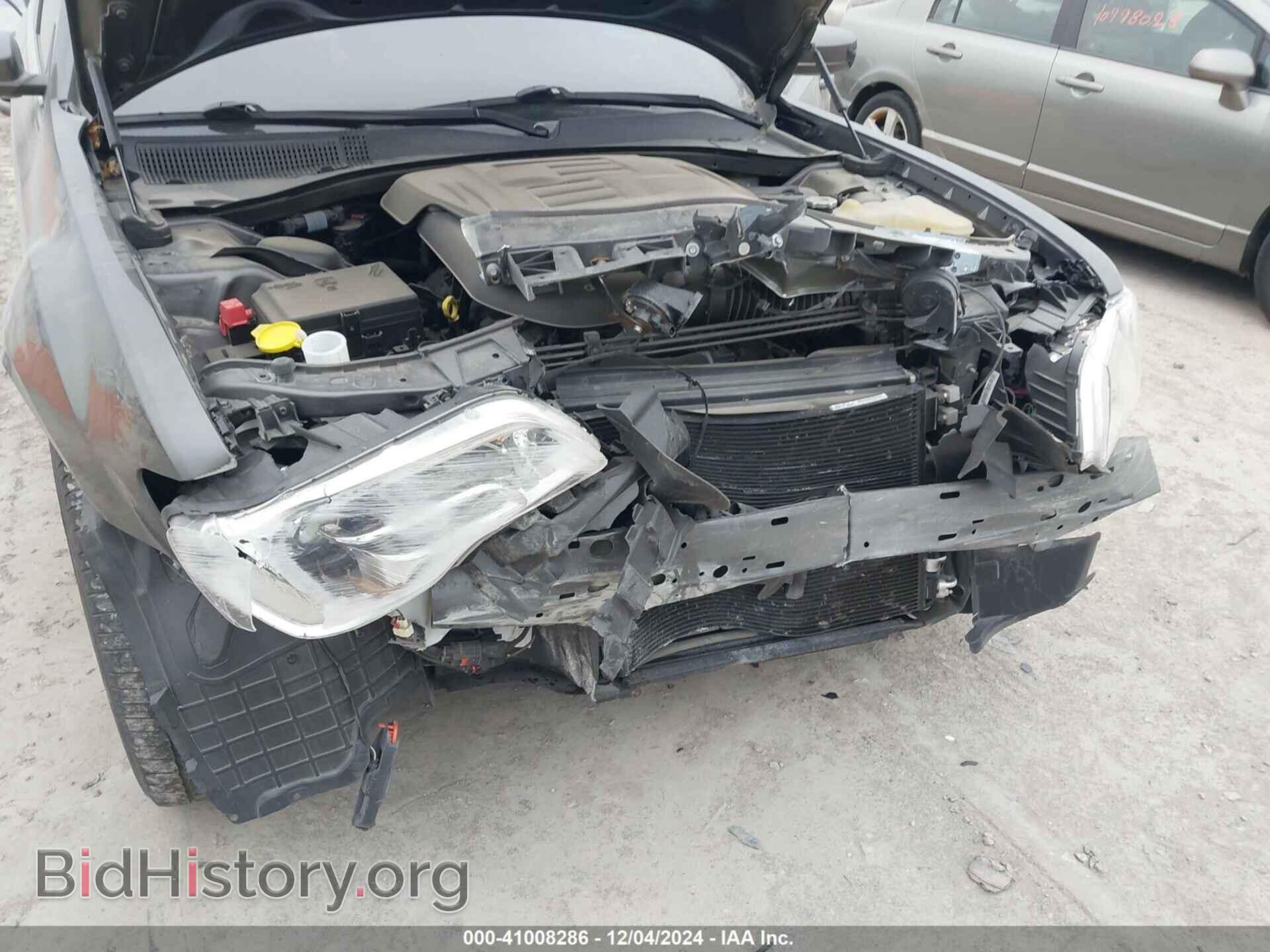 2019 CHRYSLER 300 - VIN: 2C3CCARG1KH611054 - Фото 6