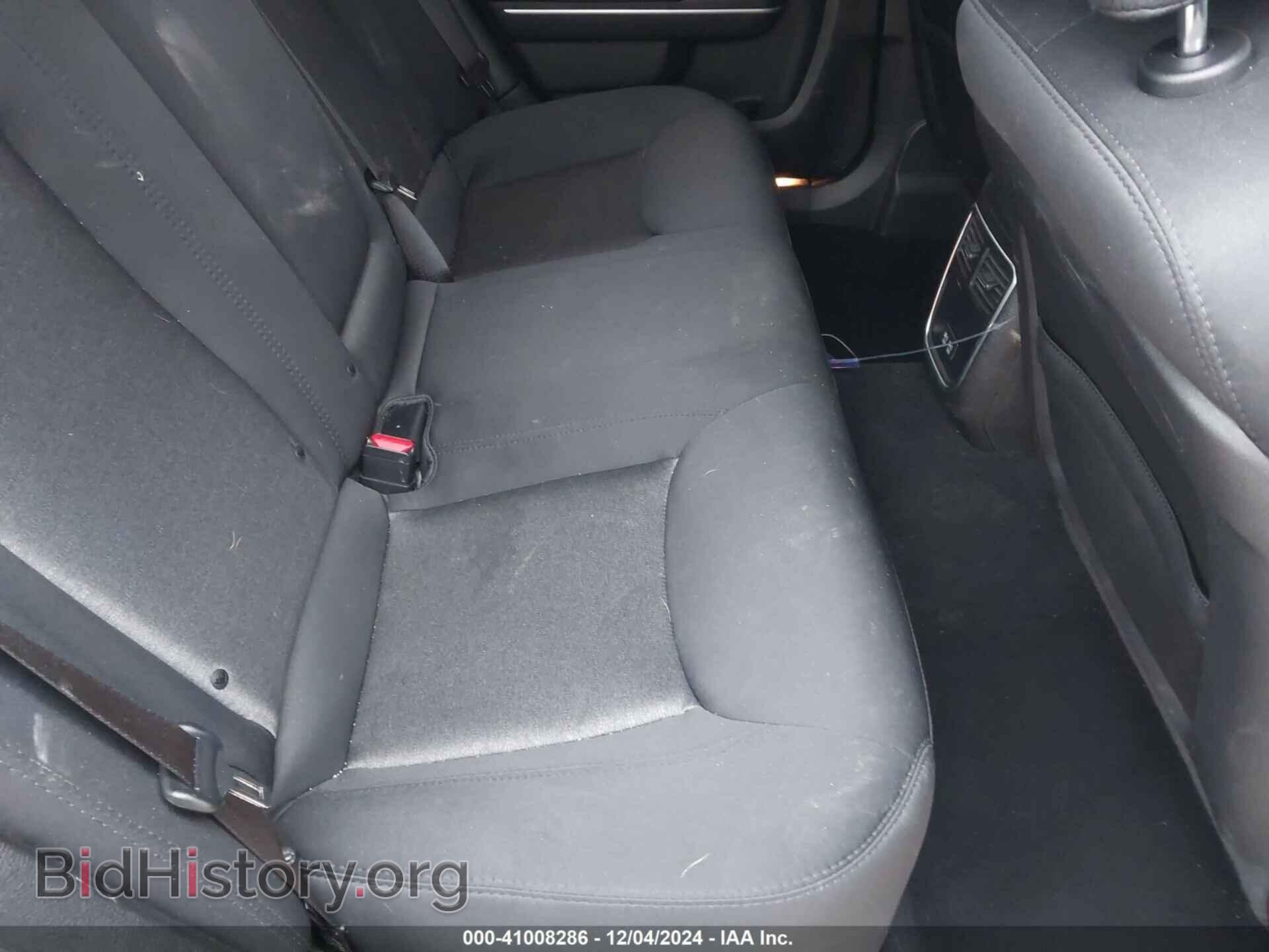 2019 CHRYSLER 300 - VIN: 2C3CCARG1KH611054 - Фото 8