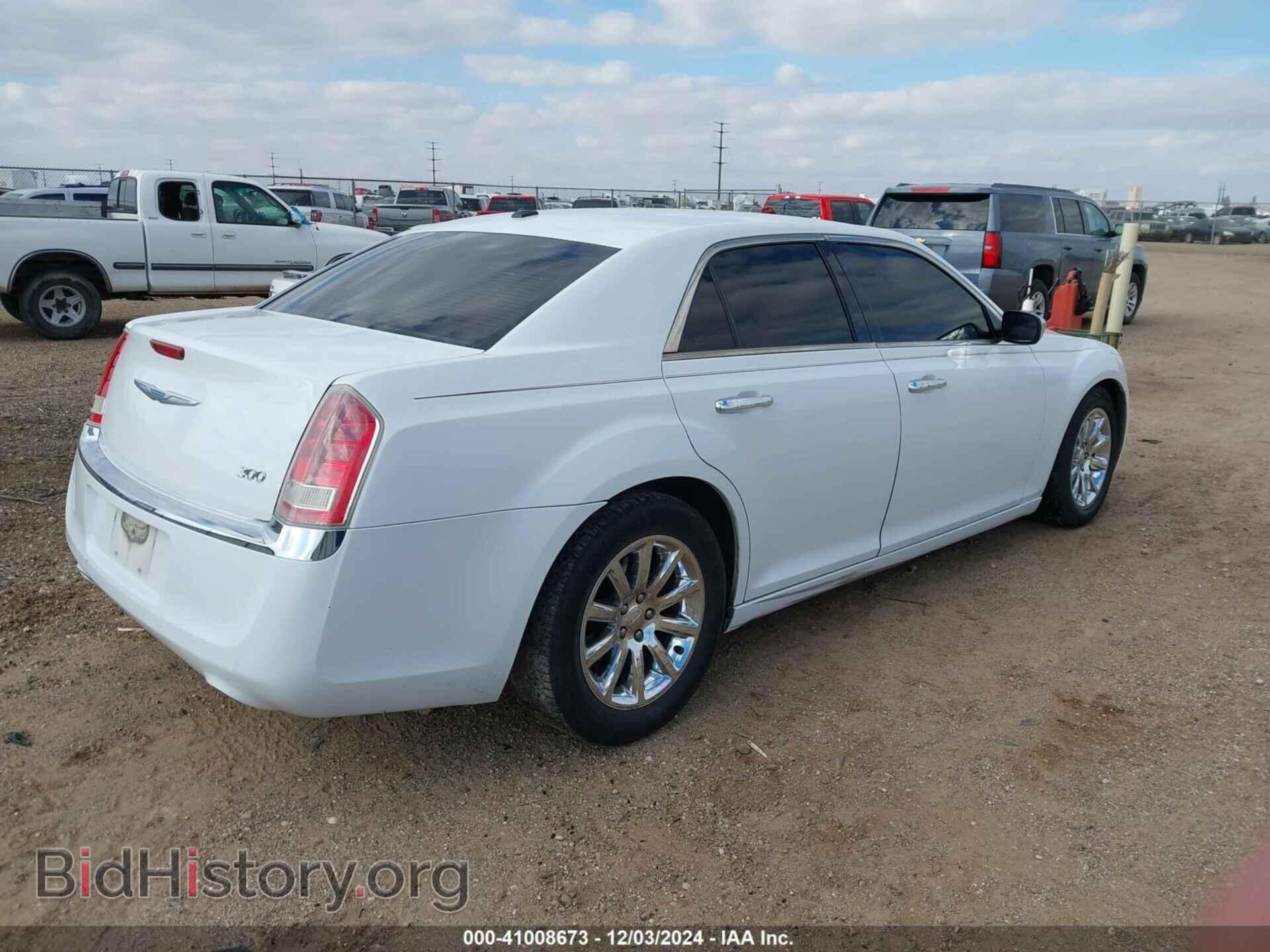 2012 CHRYSLER 300 - VIN: 2C3CCACG2CH205908 - Фото 4