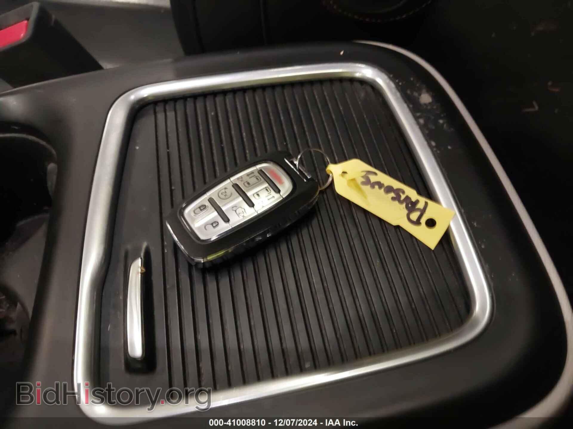 2018 CHRYSLER PACIFICA - VIN: 2C4RC1EG0JR330237 - Photo 11