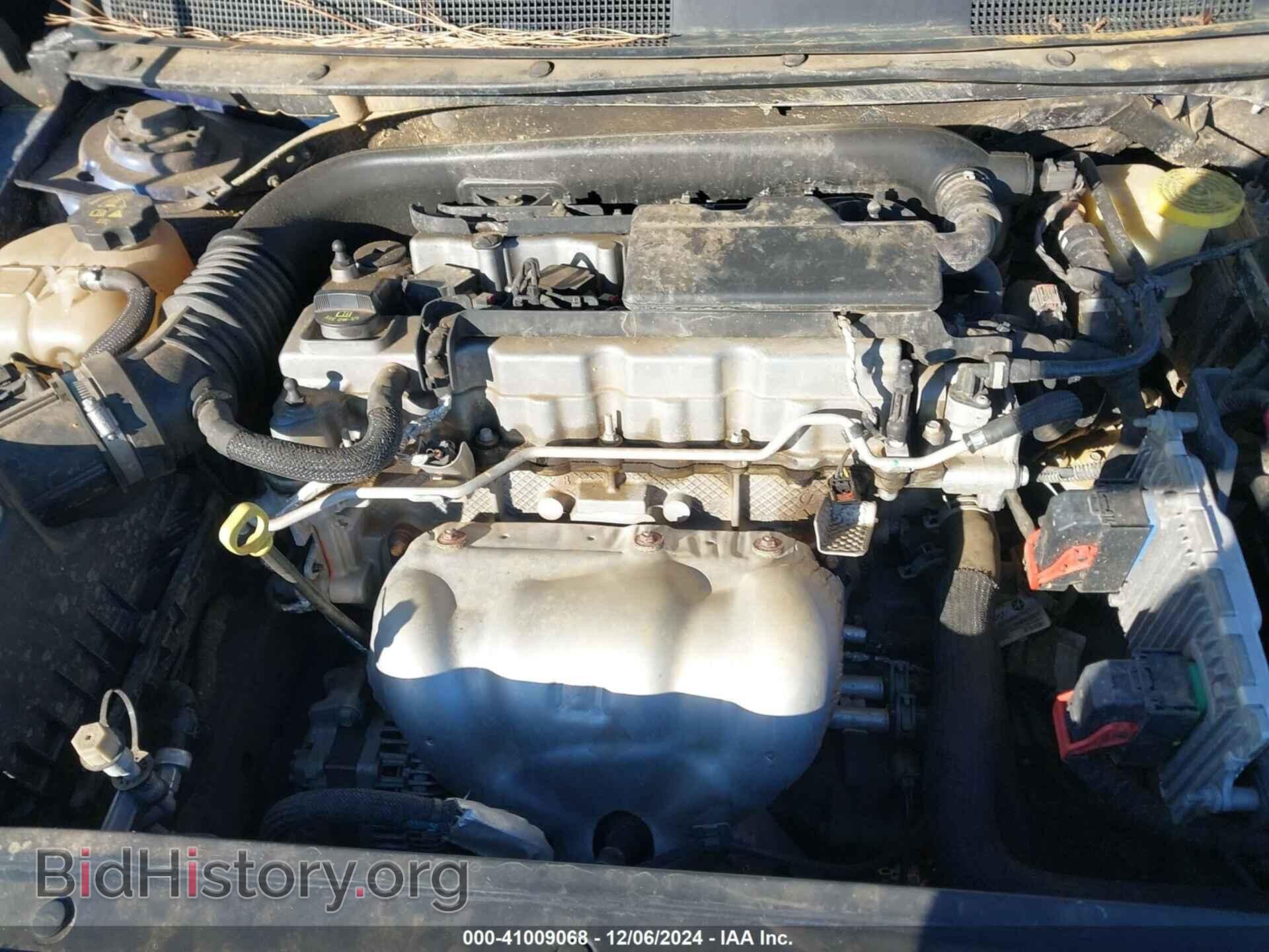 2015 CHRYSLER 200 - VIN: 1C3CCCAB6FN561051 - Фото 10