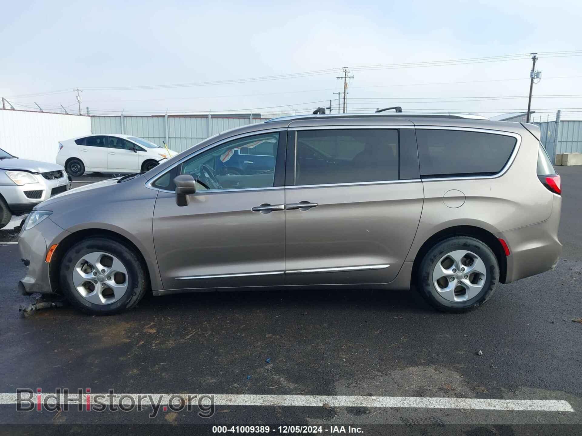 2017 CHRYSLER PACIFICA - VIN: 2C4RC1EG0HR726677 - Фото 14