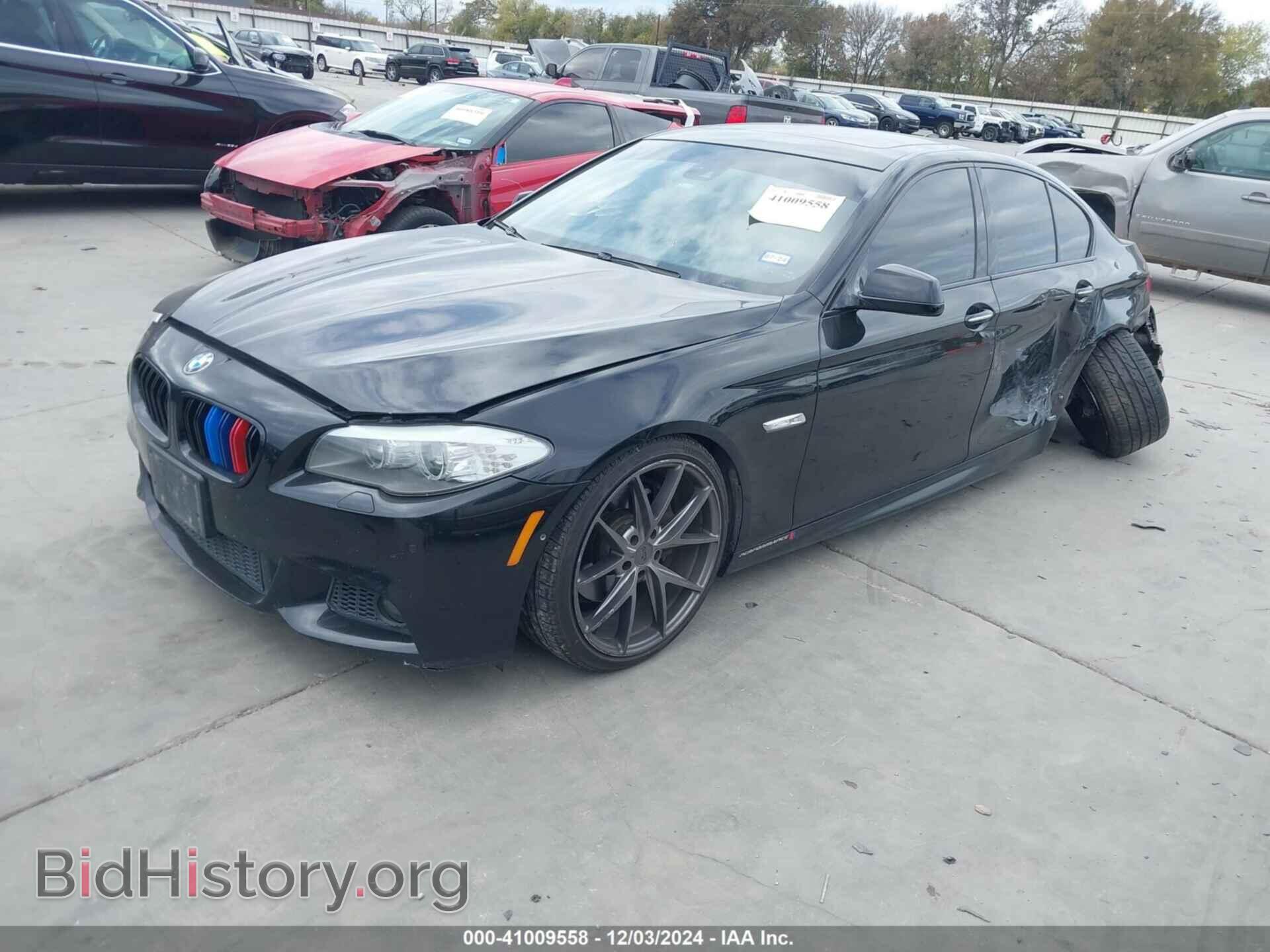 2011 BMW 550I - VIN: WBAFR9C50BDE82170 - Фото 2