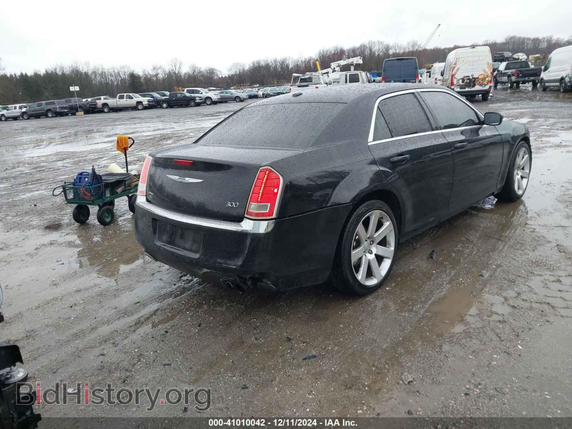 2014 CHRYSLER 300 - VIN: 2C3CCAAG5EH336093 - Фото 4