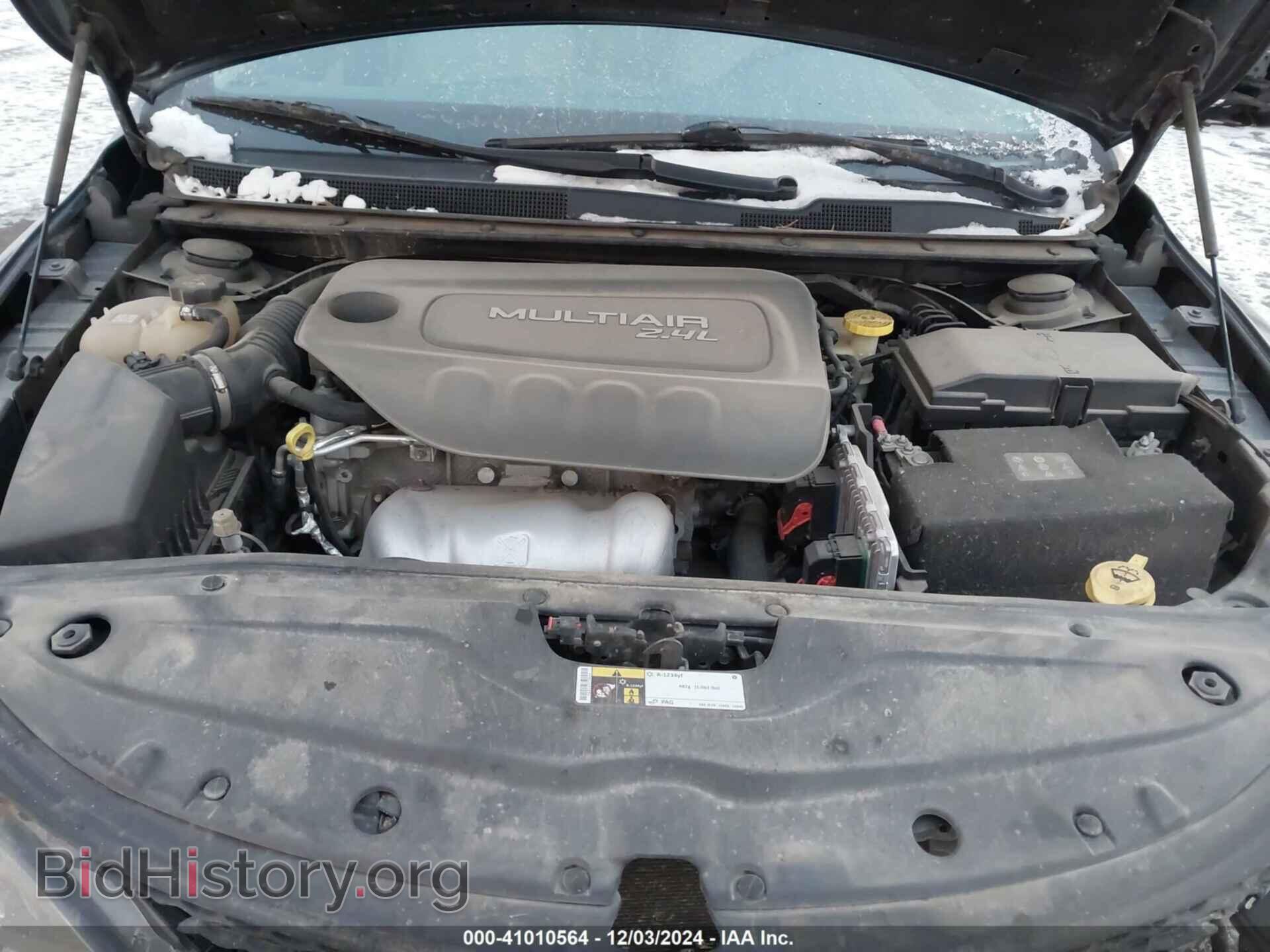 2015 CHRYSLER 200 - VIN: 1C3CCCCB4FN714345 - Photo 10