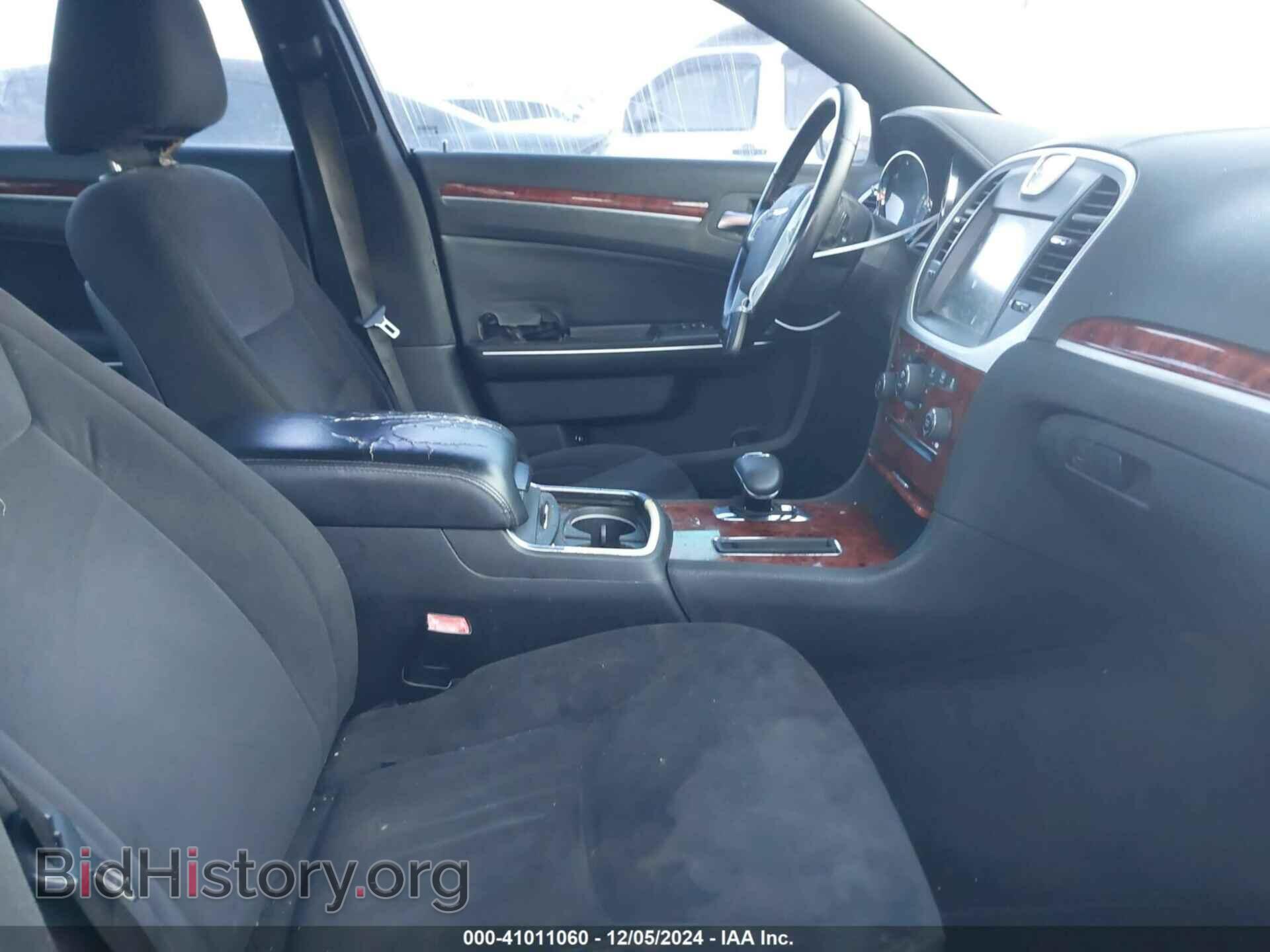 2012 CHRYSLER 300 - VIN: 2C3CCAAG0CH173611 - Фото 5