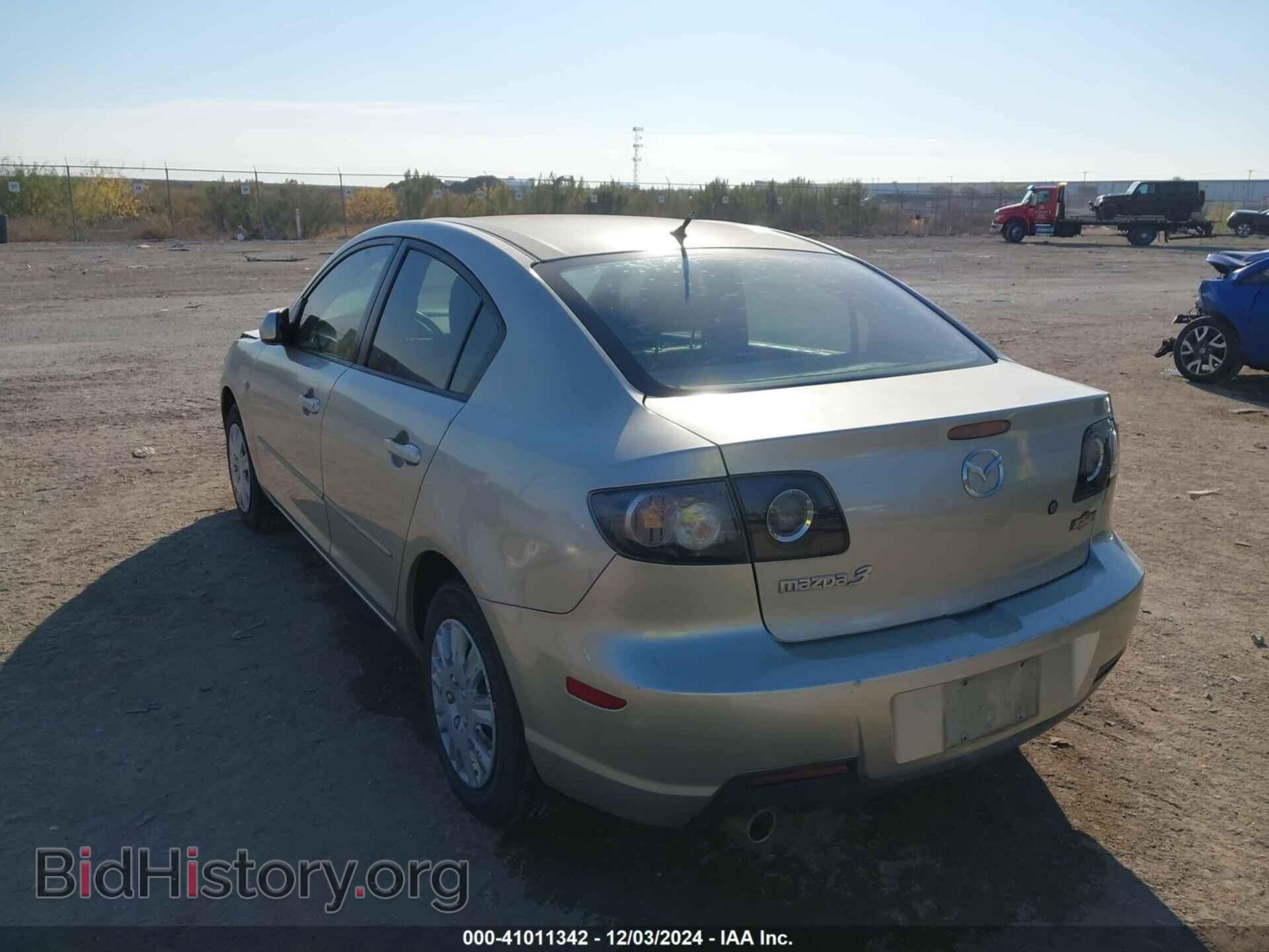 2007 MAZDA MAZDA3 - VIN: JM1BK12F471731383 - Фото 3