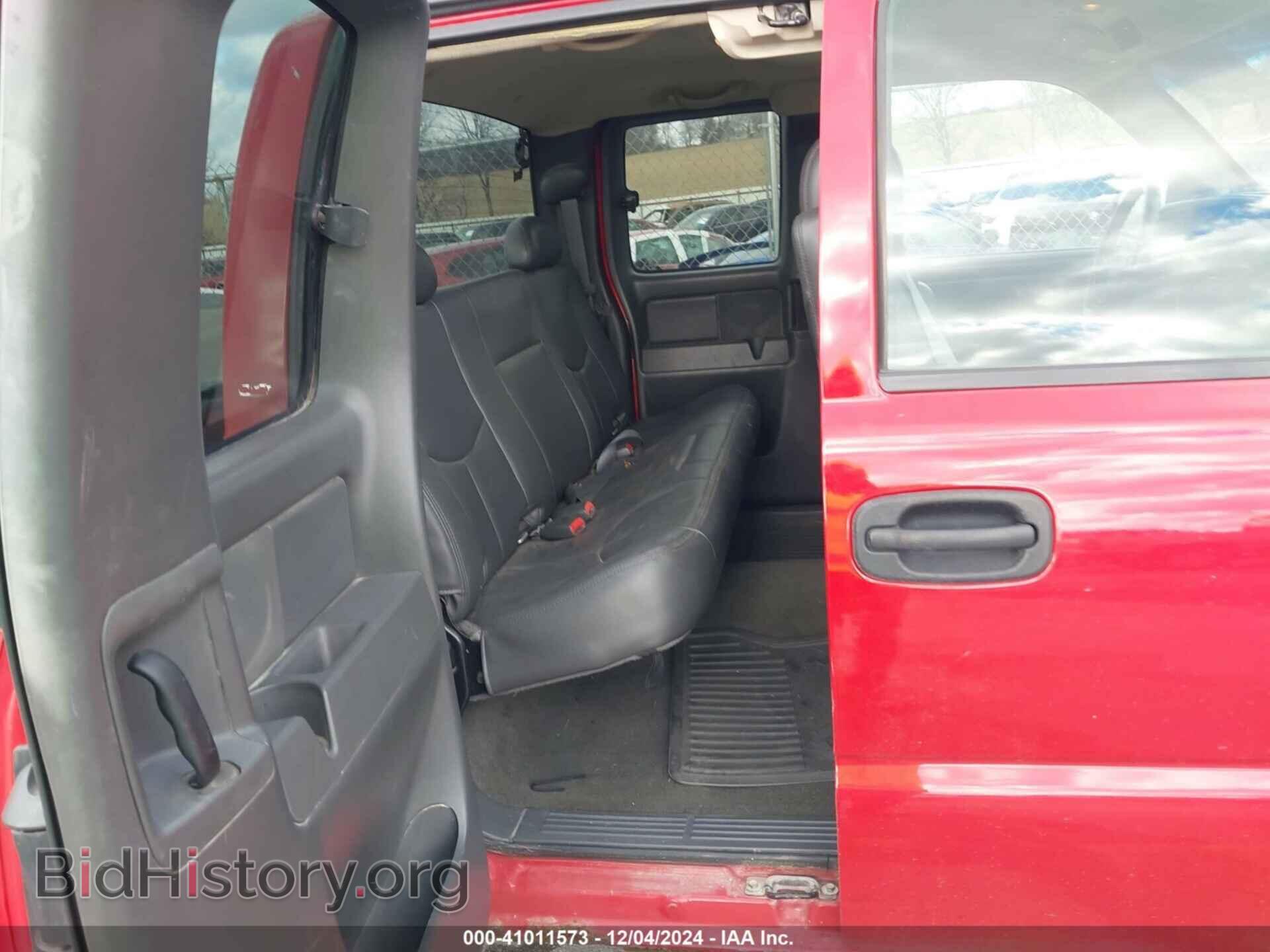 2005 GMC SIERRA 1500 - VIN: 2GTEK19B151283529 - Фото 8