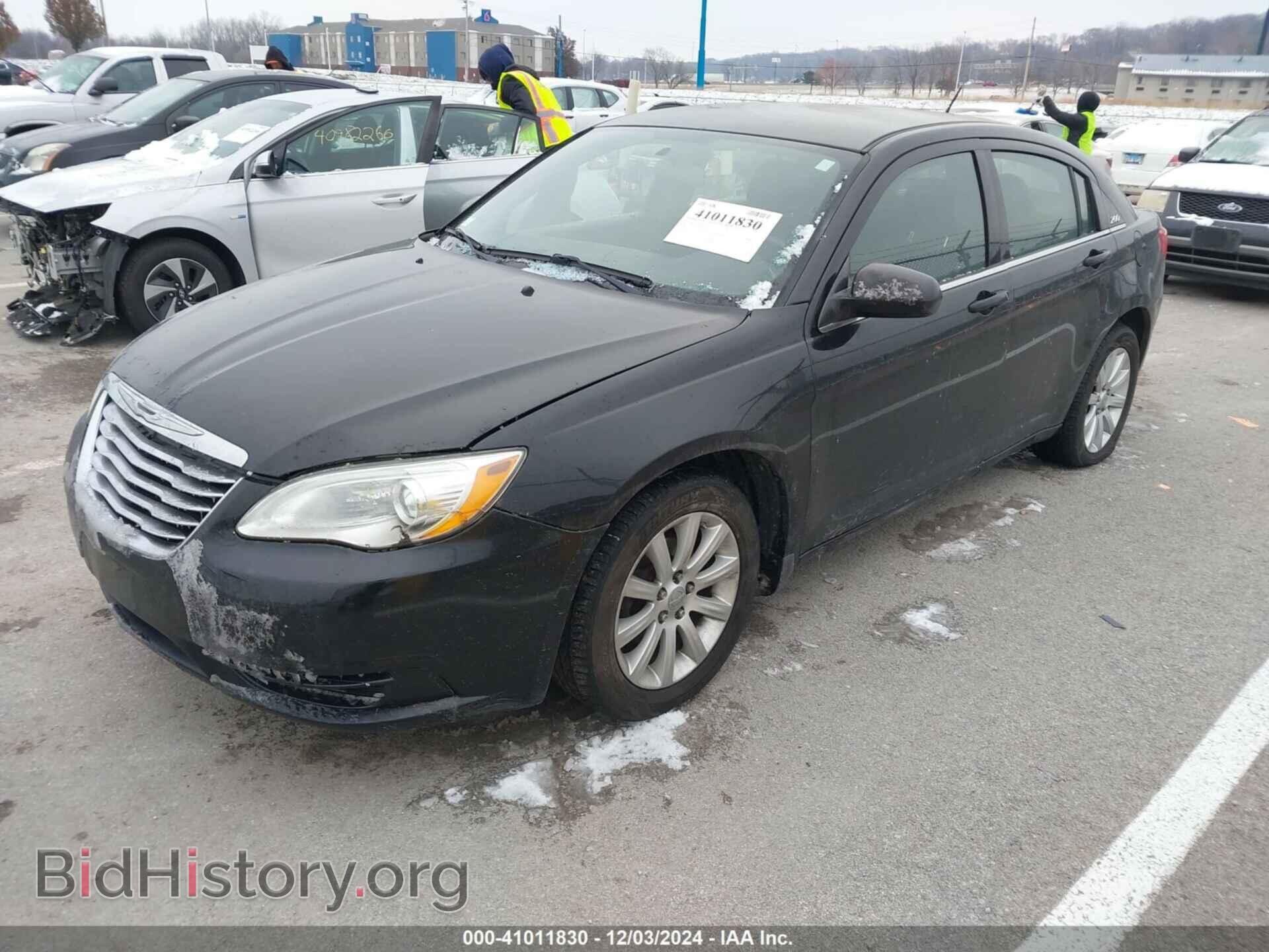 2011 CHRYSLER 200 - VIN: 1C3BC1FB1BN603645 - Фото 2