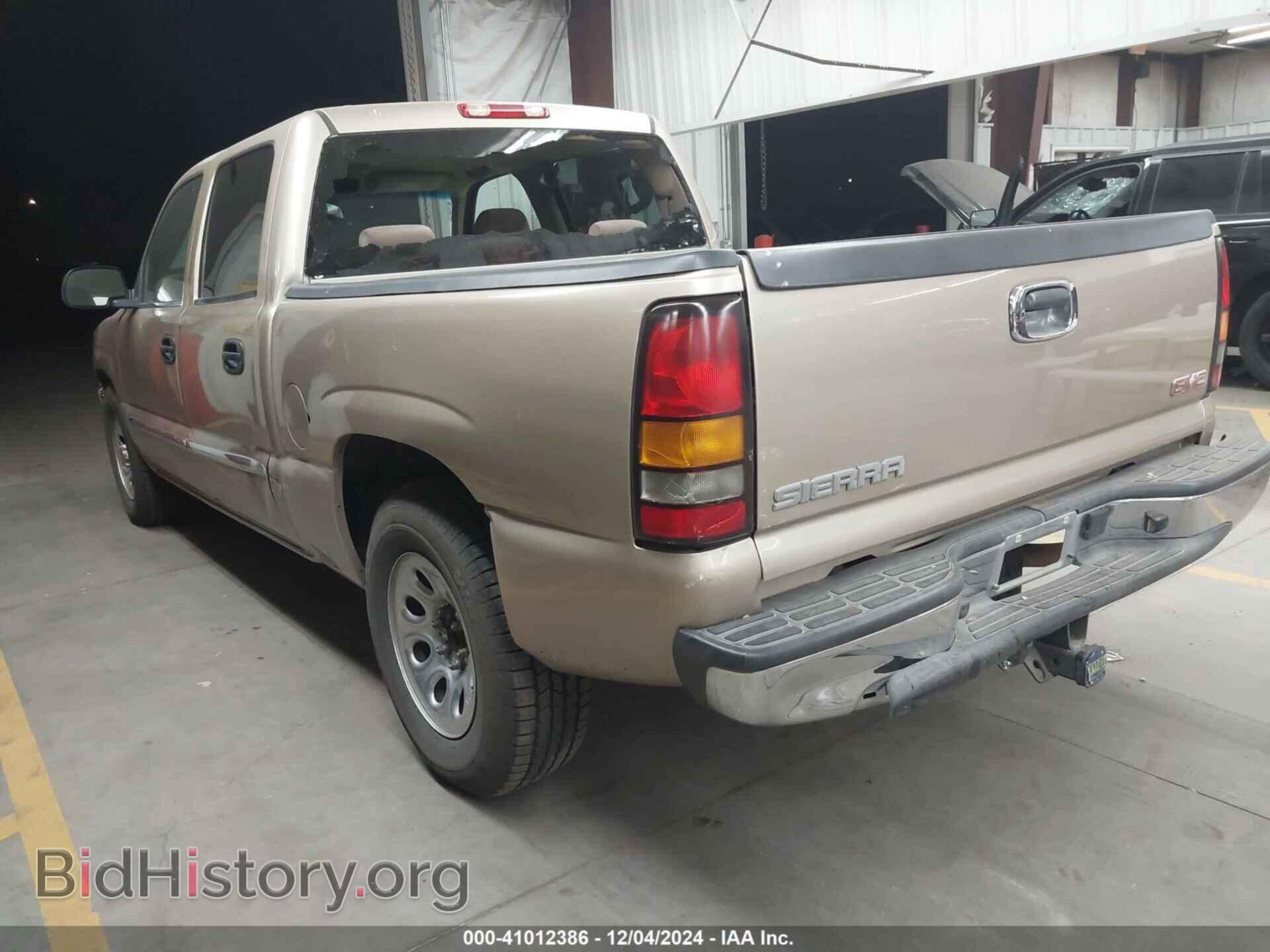 2005 GMC SIERRA 1500 - VIN: 2GTEC13T351216588 - Фото 3