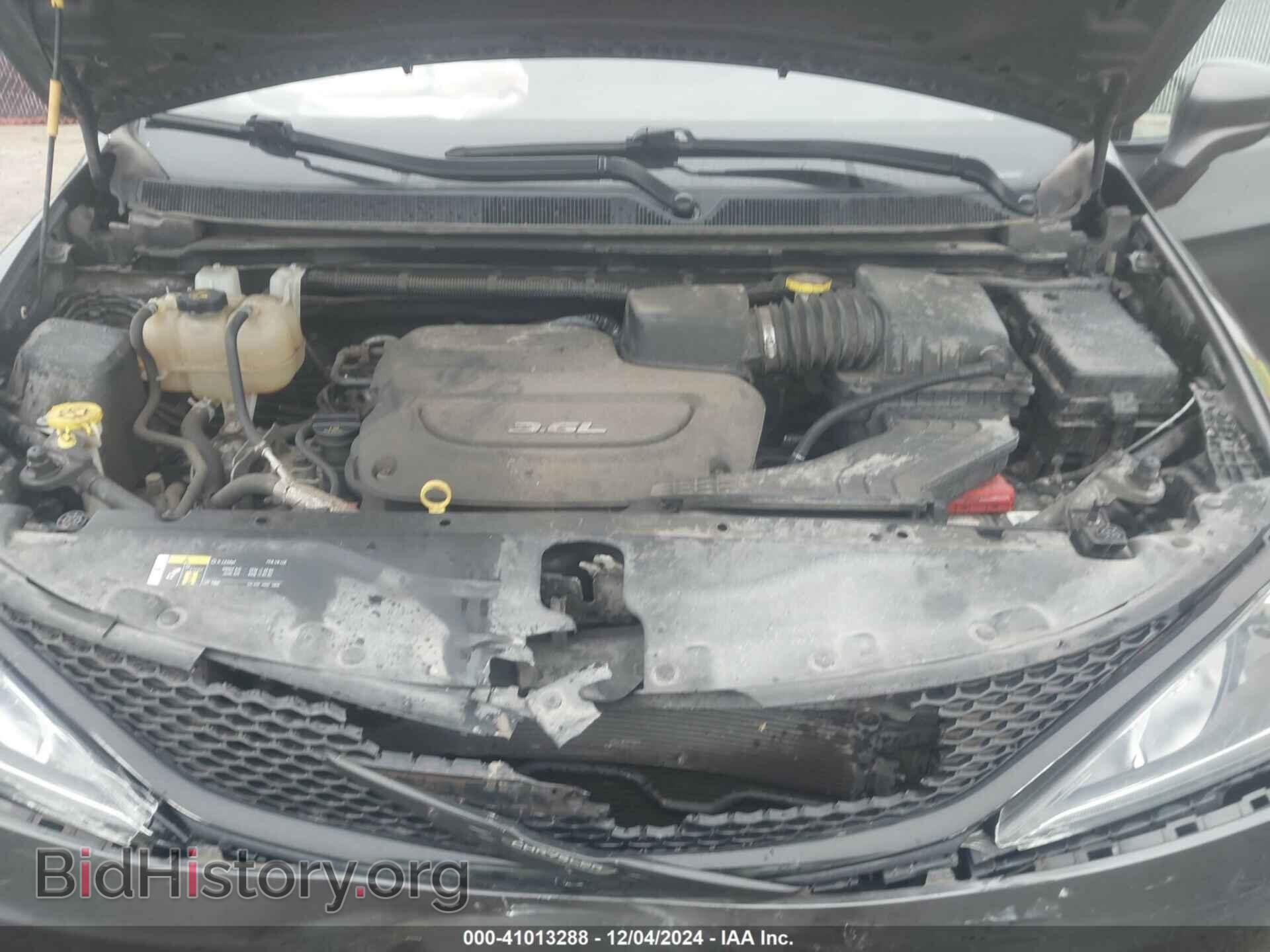 2018 CHRYSLER PACIFICA - VIN: 2C4RC1FG9JR227932 - Photo 10