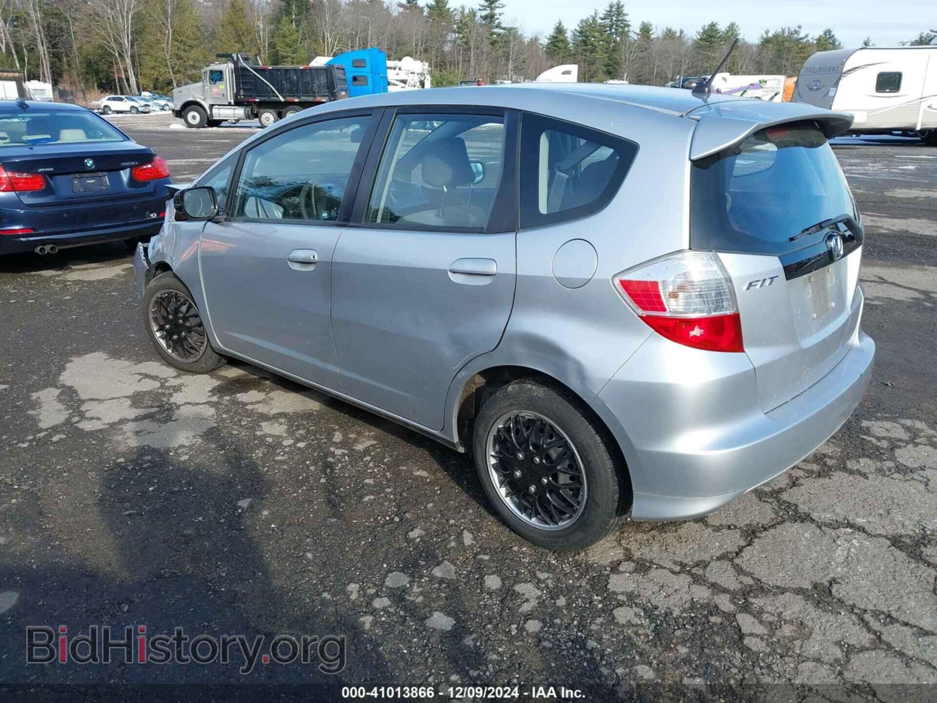 2011 HONDA FIT - VIN: JHMGE8H35BC010228 - Фото 3