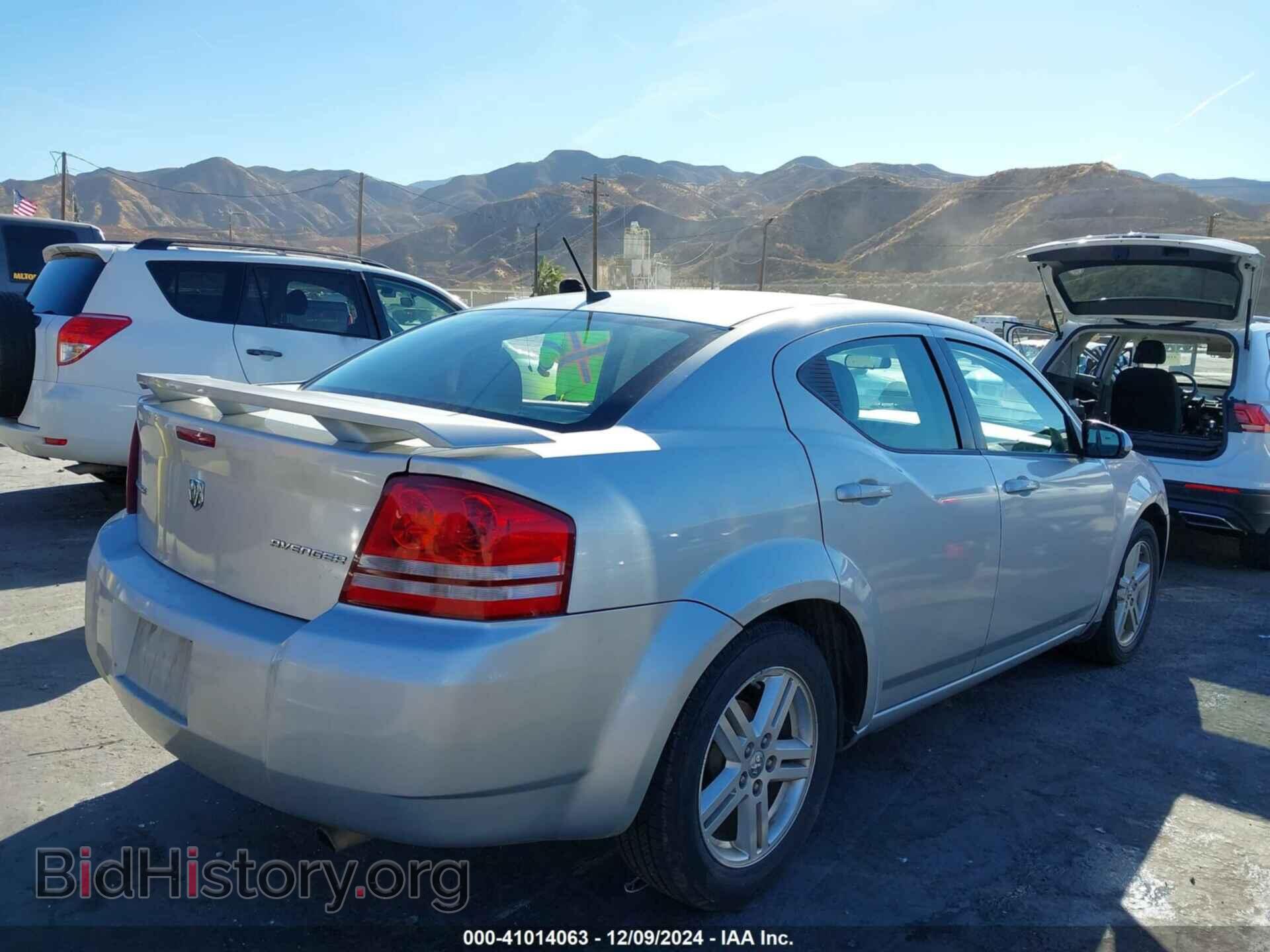2010 DODGE AVENGER - VIN: 1B3CC5FB1AN200319 - Photo 4