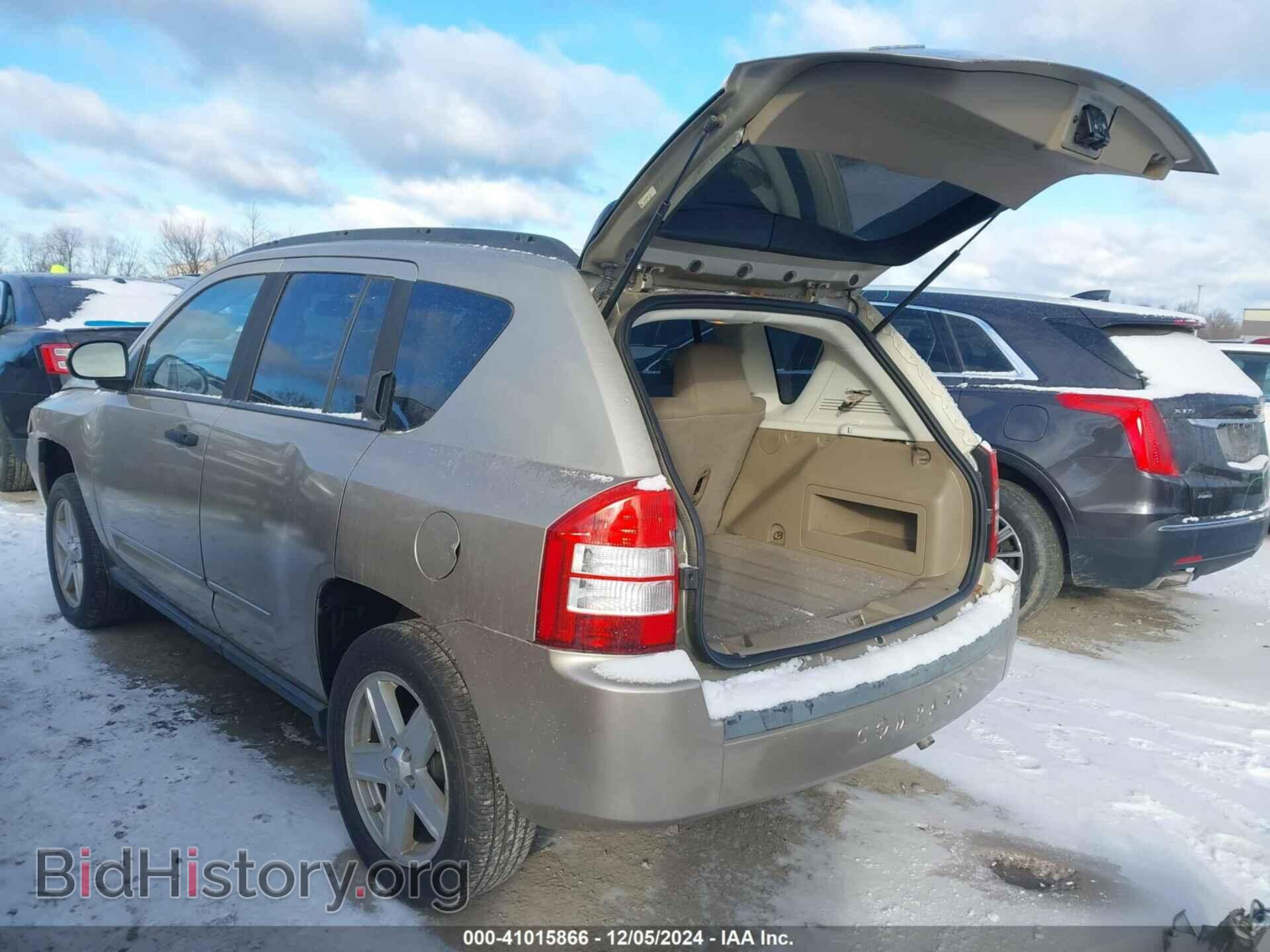 2009 JEEP COMPASS - VIN: 1J4FF47B99D219448 - Фото 3