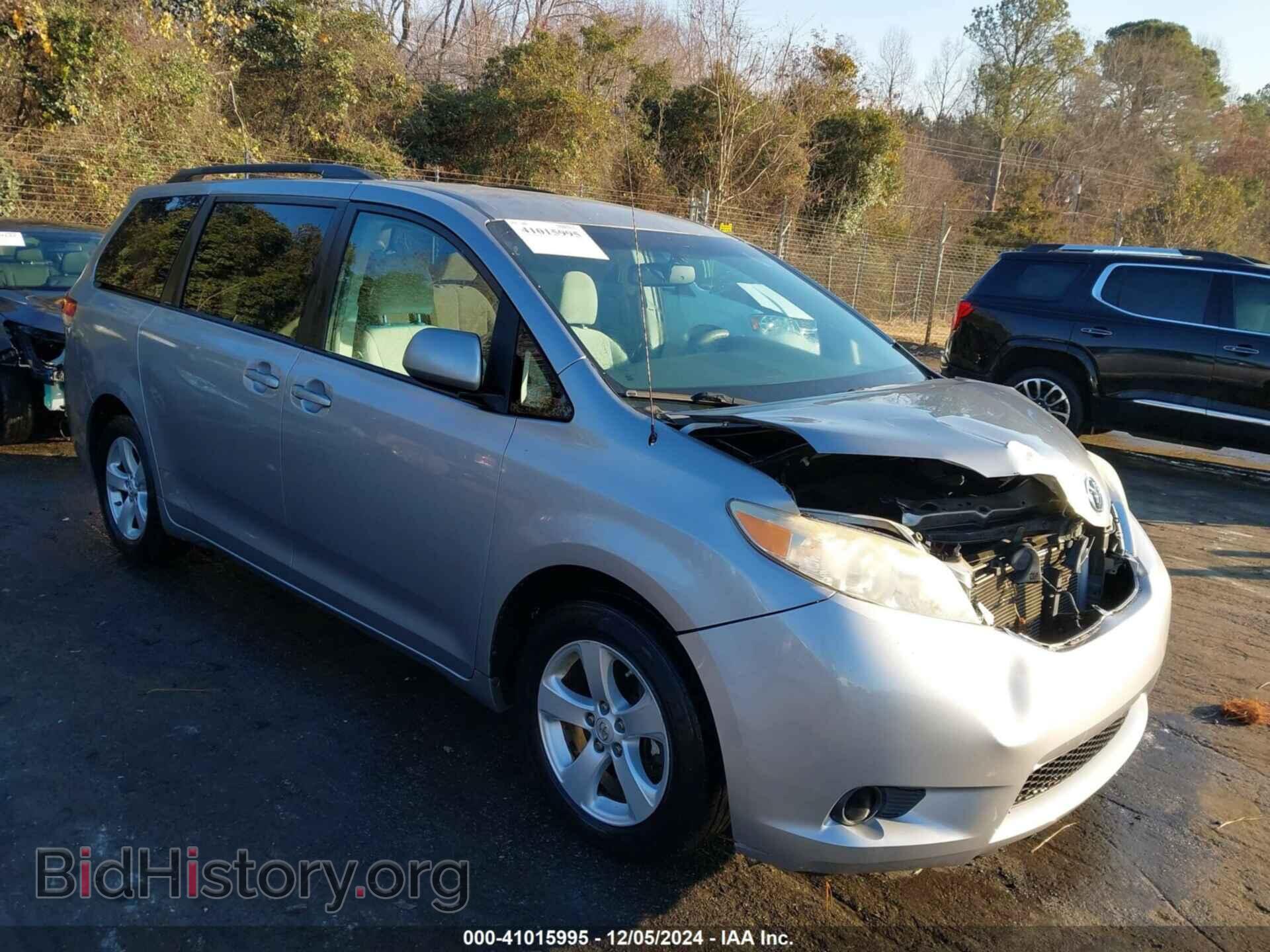 Фотография 5TDKK3DC5CS200317 - TOYOTA SIENNA 2012