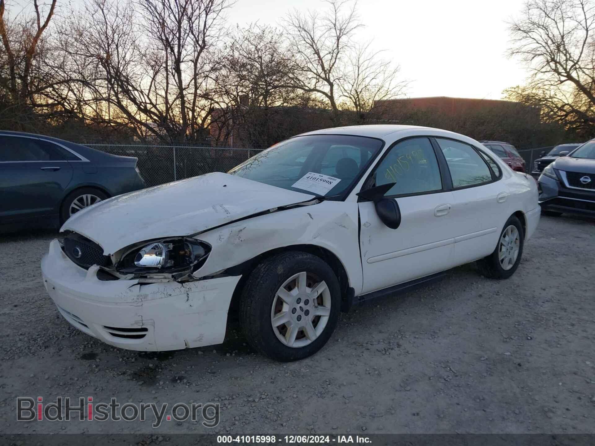 2005 FORD TAURUS - VIN: 1FAFP53215A284116 - Фото 2