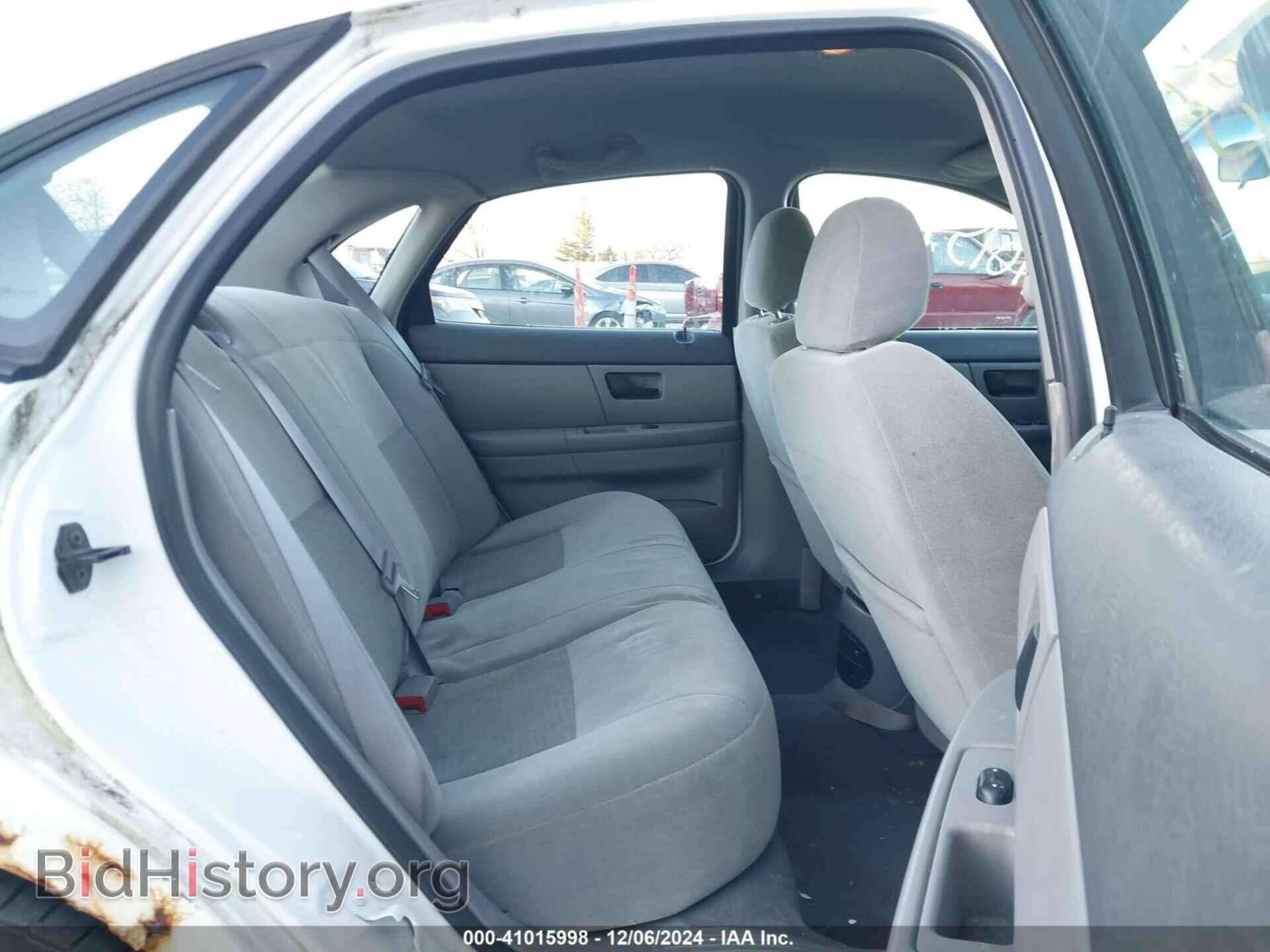 2005 FORD TAURUS - VIN: 1FAFP53215A284116 - Фото 8