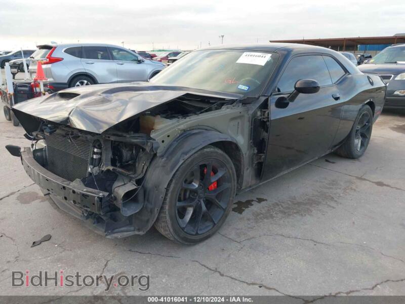 2019 Dodge CHALLENGER (VIN 2C3CDZJG7KH621496) — photo 2 of 18