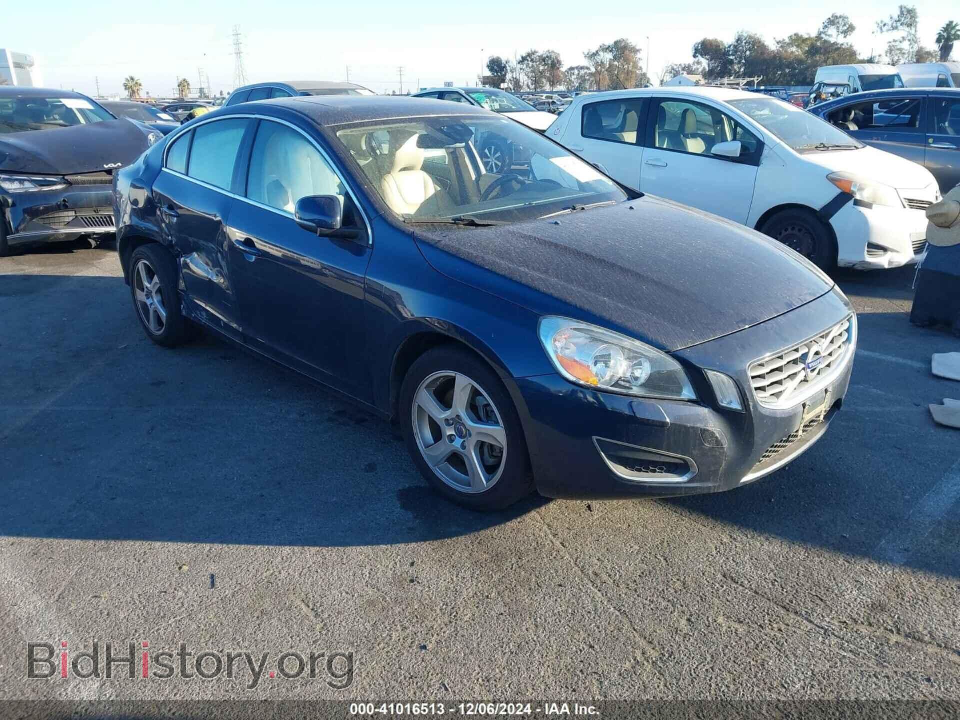Photo YV1622FSXC2146014 - VOLVO S60 2012