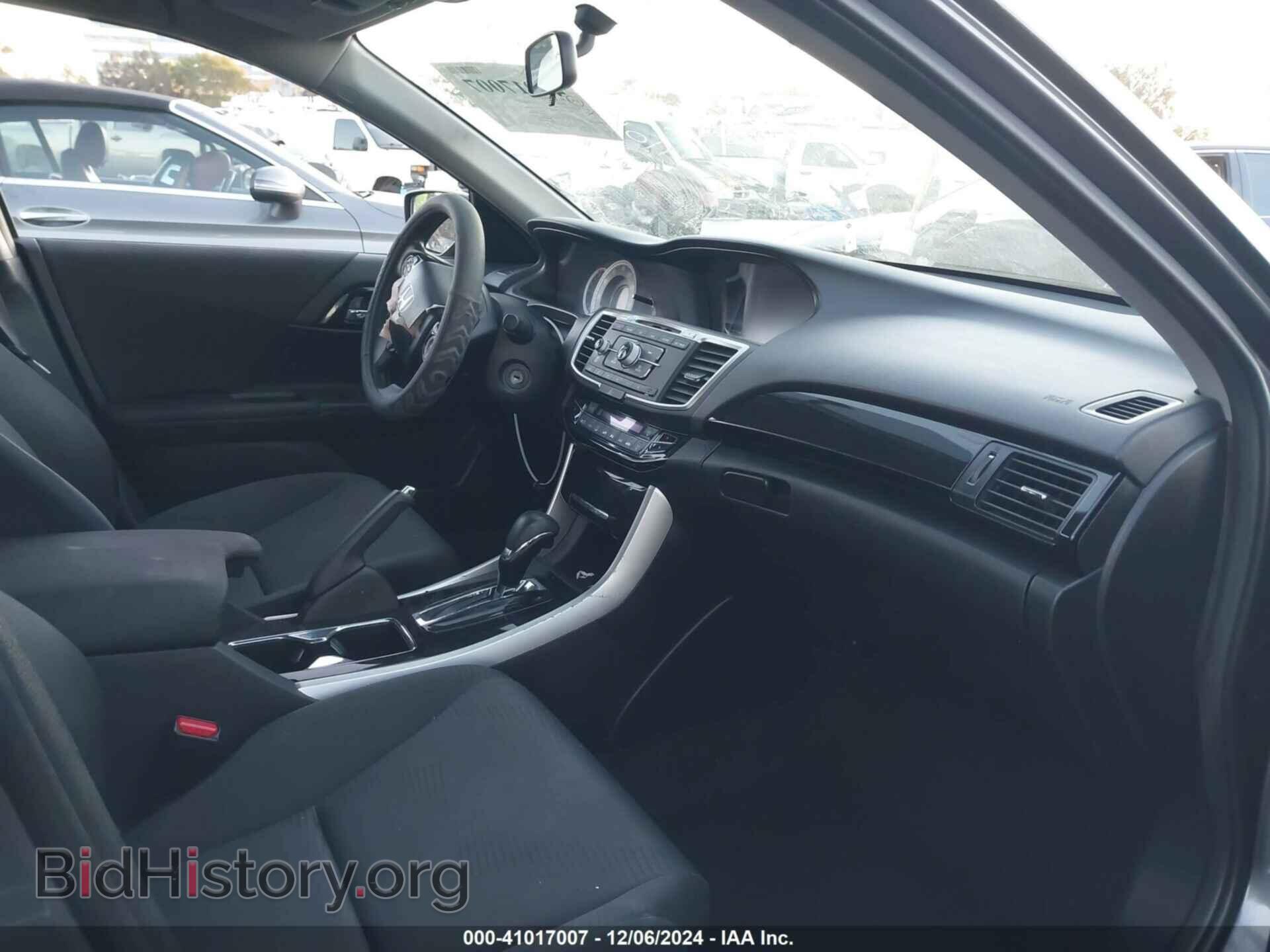2017 HONDA ACCORD - VIN: 1HGCR2F32HA210543 - Фото 5