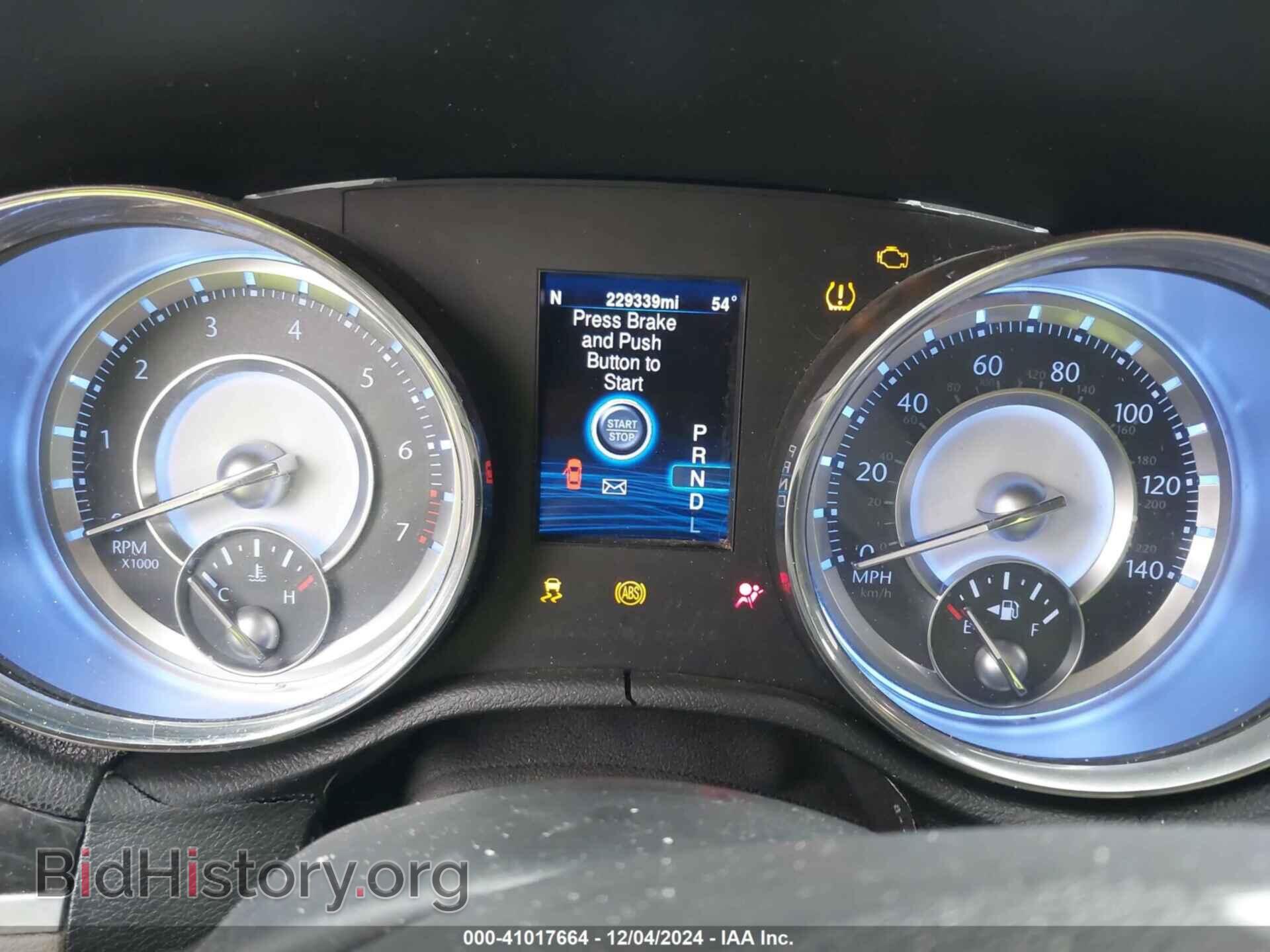 2014 CHRYSLER 300 - VIN: 2C3CCAAG0EH255342 - Фото 7