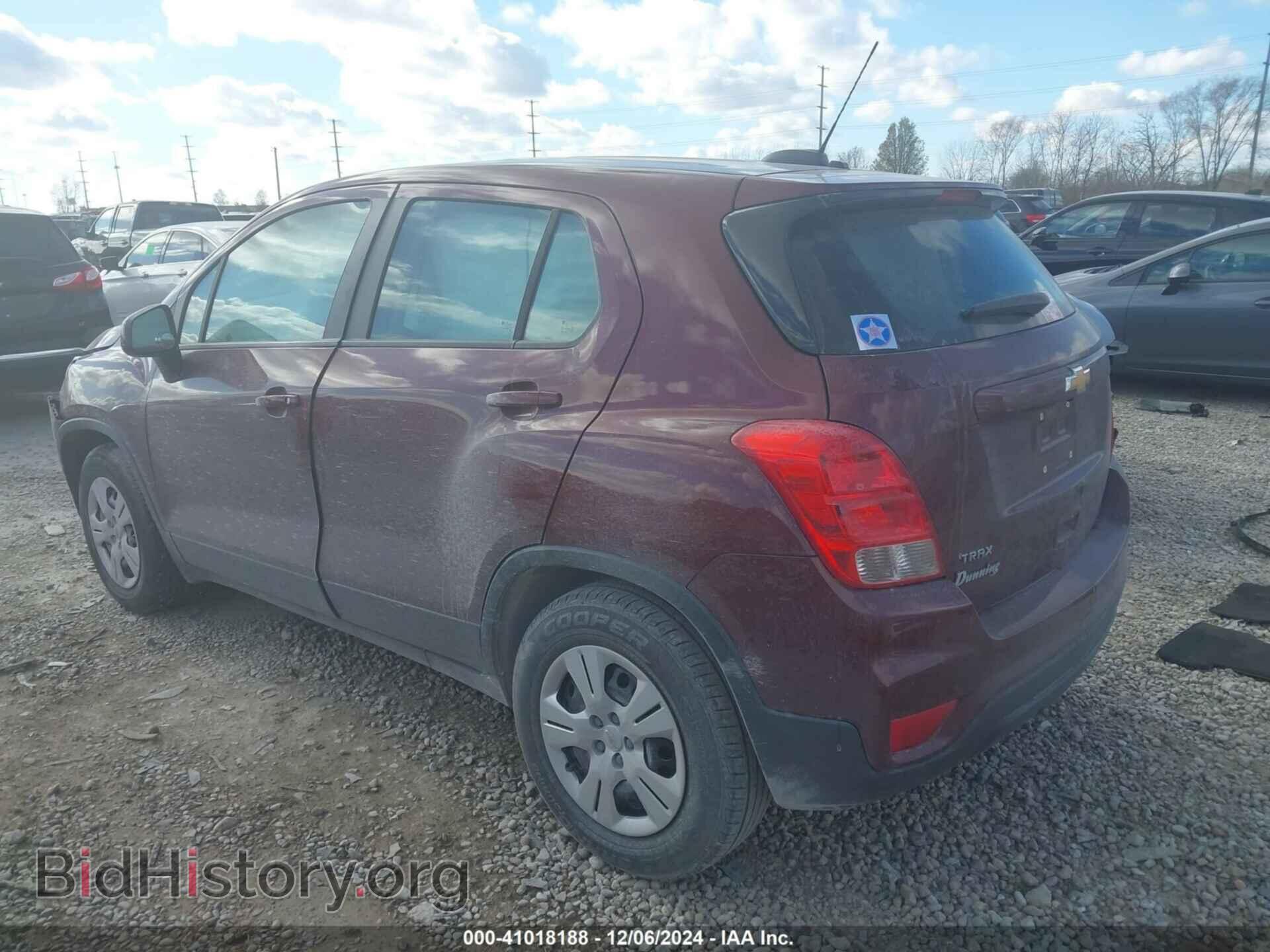 2017 CHEVROLET TRAX - VIN: 3GNCJKSB2HL153943 - Фото 3