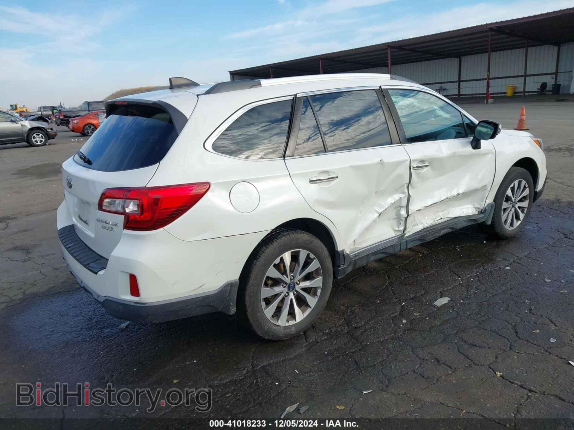 2017 SUBARU OUTBACK - VIN: 4S4BSATC5H3354472 - Фото 4