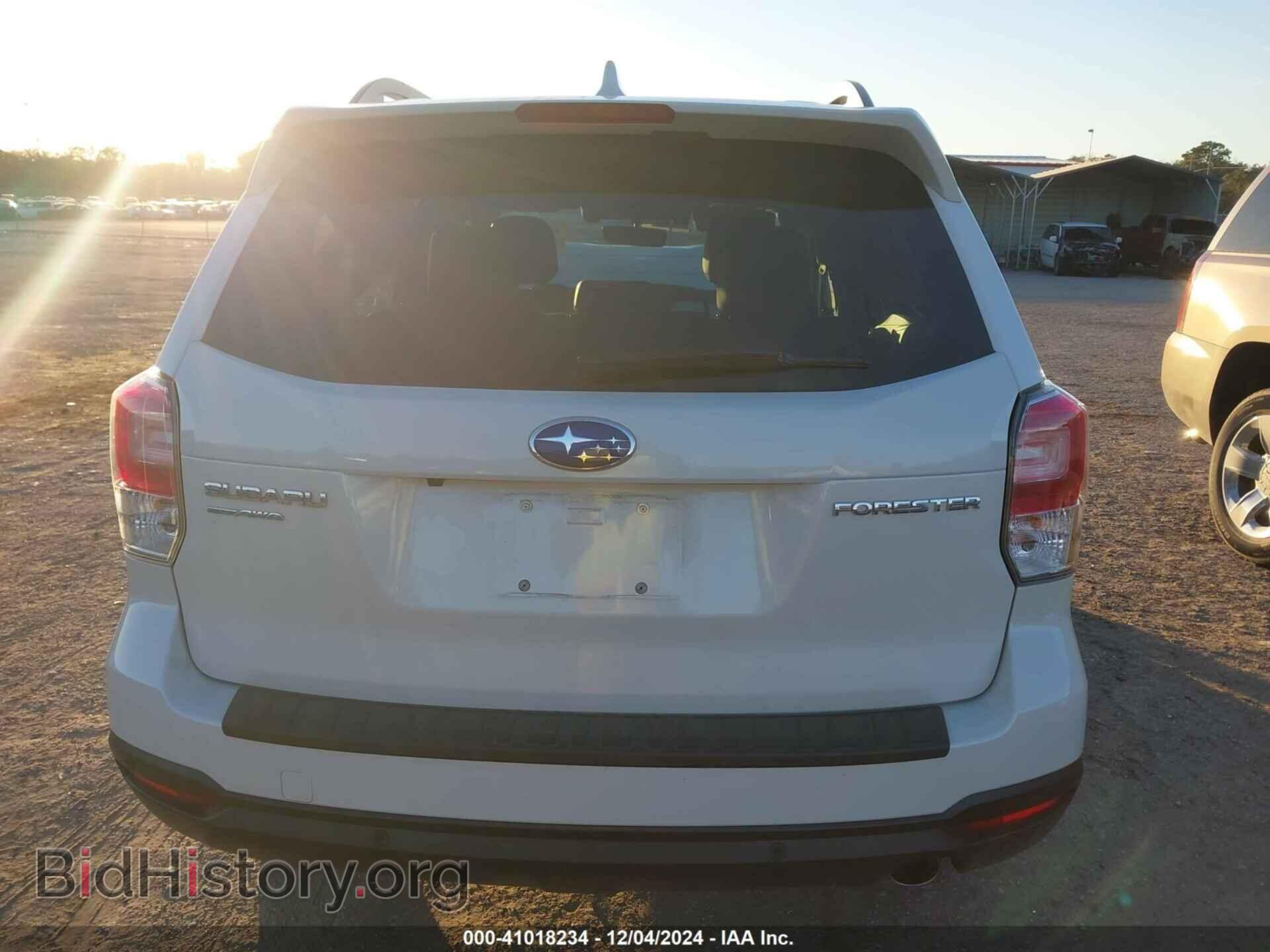 2018 SUBARU FORESTER - VIN: JF2SJAWC9JH607497 - Фото 15
