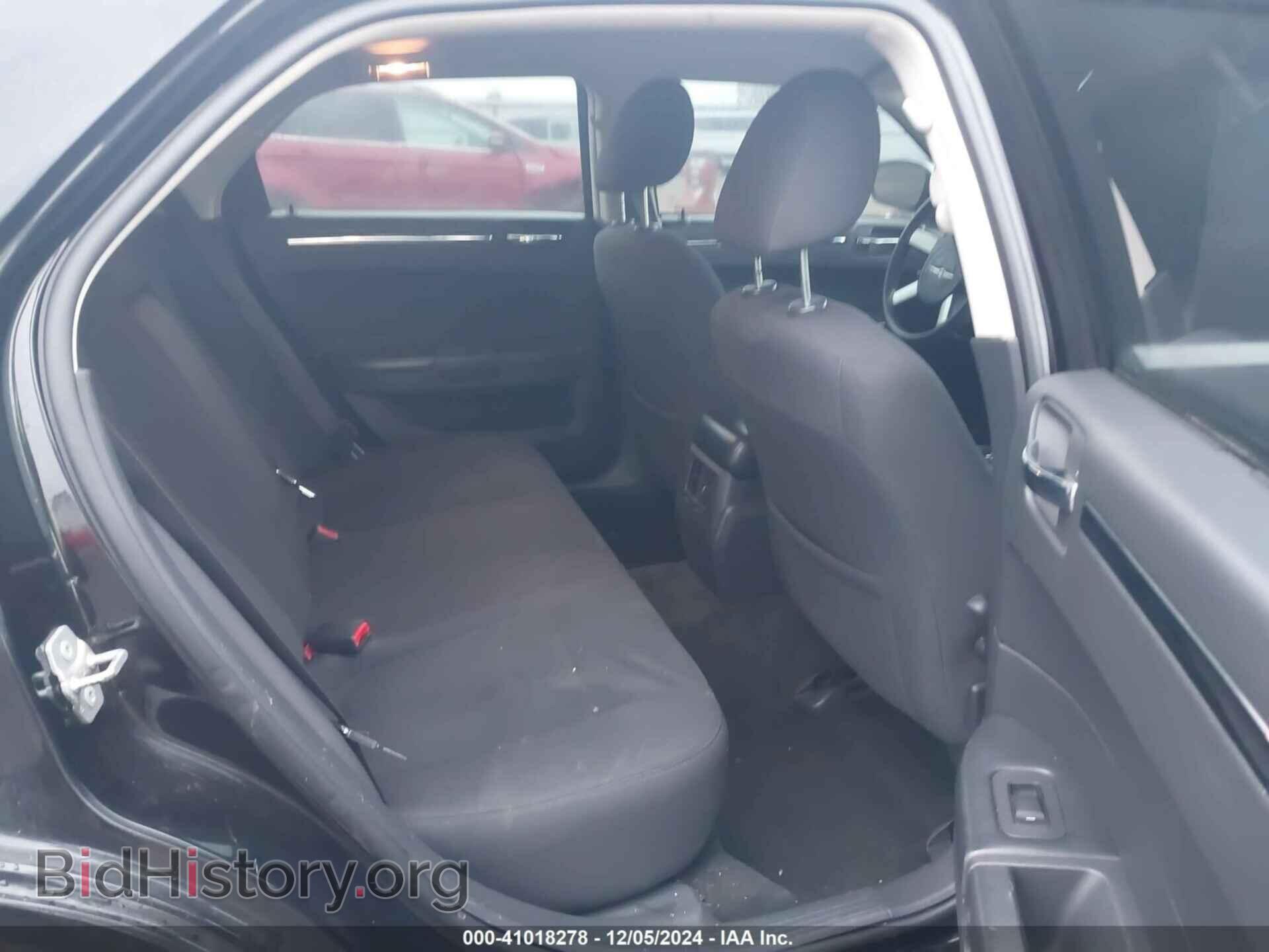 2010 CHRYSLER 300 - VIN: 2C3CA4CD9AH143370 - Фото 8