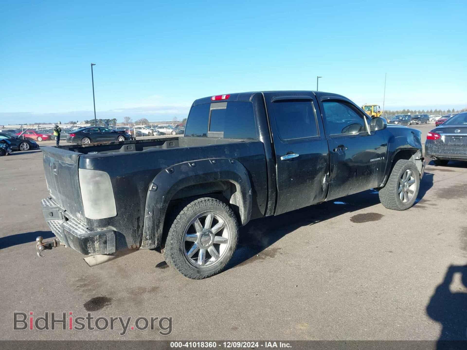 2007 GMC SIERRA 1500 - VIN: 2GTEK638271683497 - Фото 4