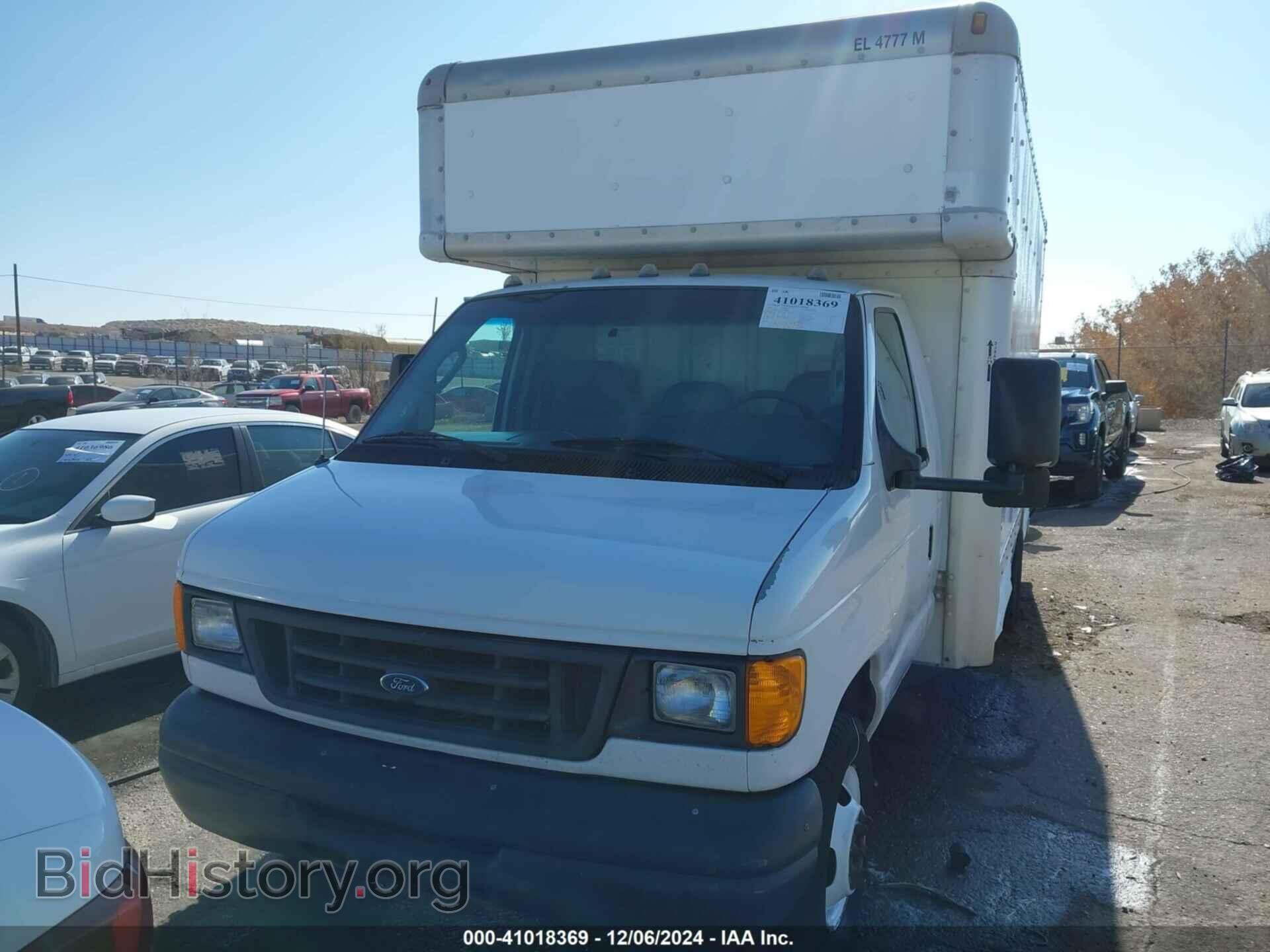 2007 FORD E-450 CUTAWAY - VIN: 1FDXE45S37DA18525 - Фото 12