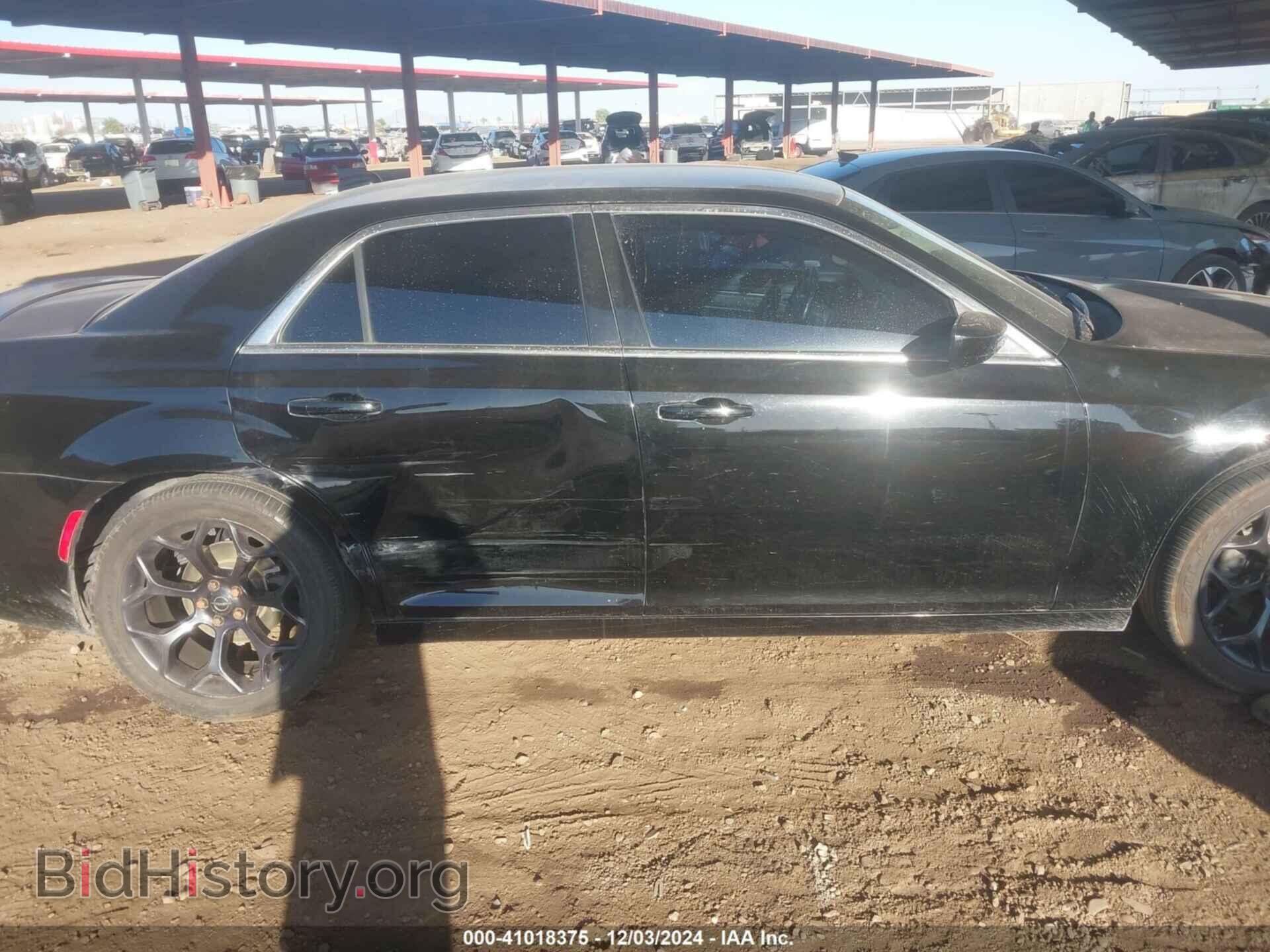 2015 CHRYSLER 300 - VIN: 2C3CCAAG5FH796792 - Фото 13