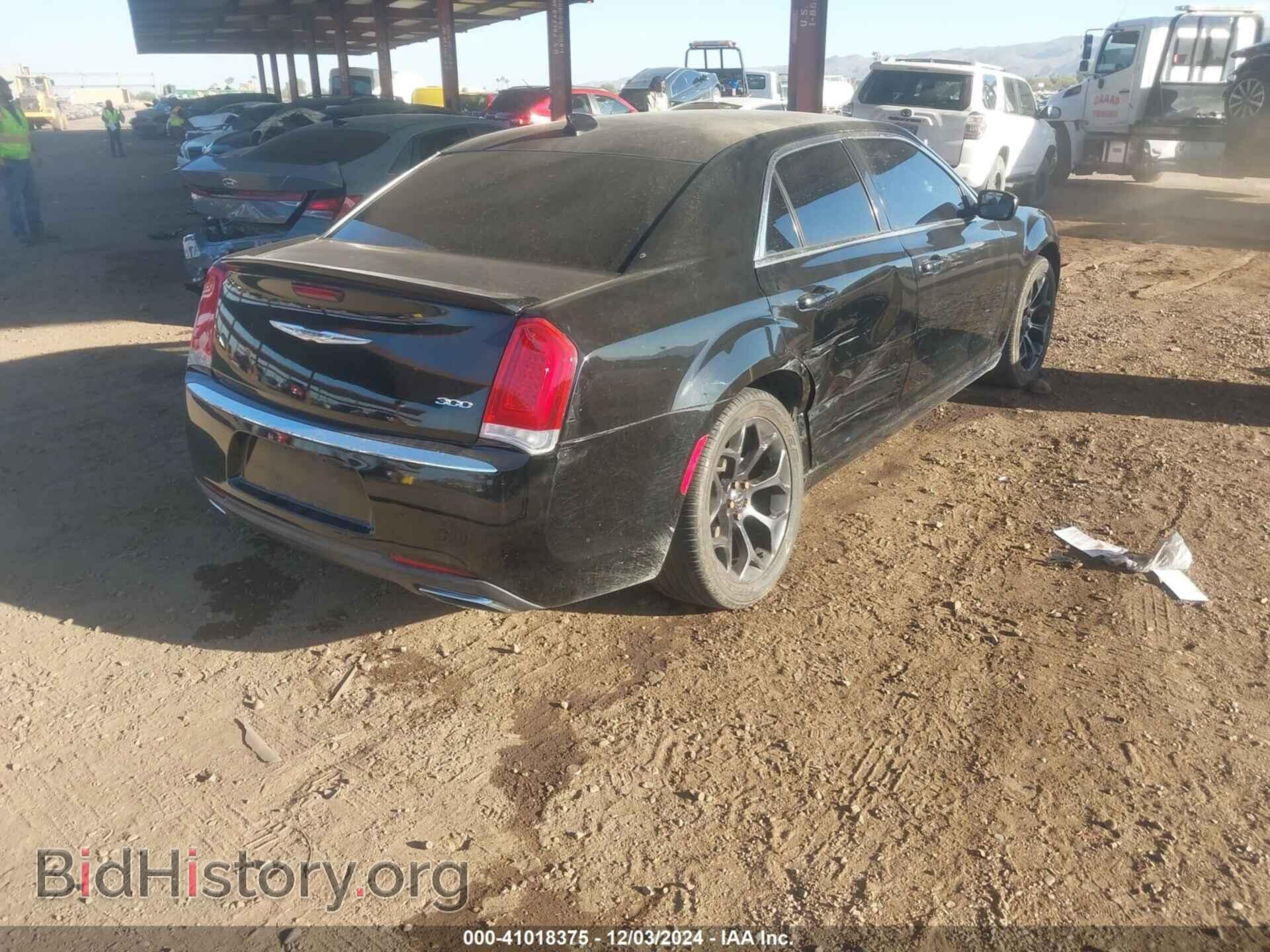 2015 CHRYSLER 300 - VIN: 2C3CCAAG5FH796792 - Фото 4