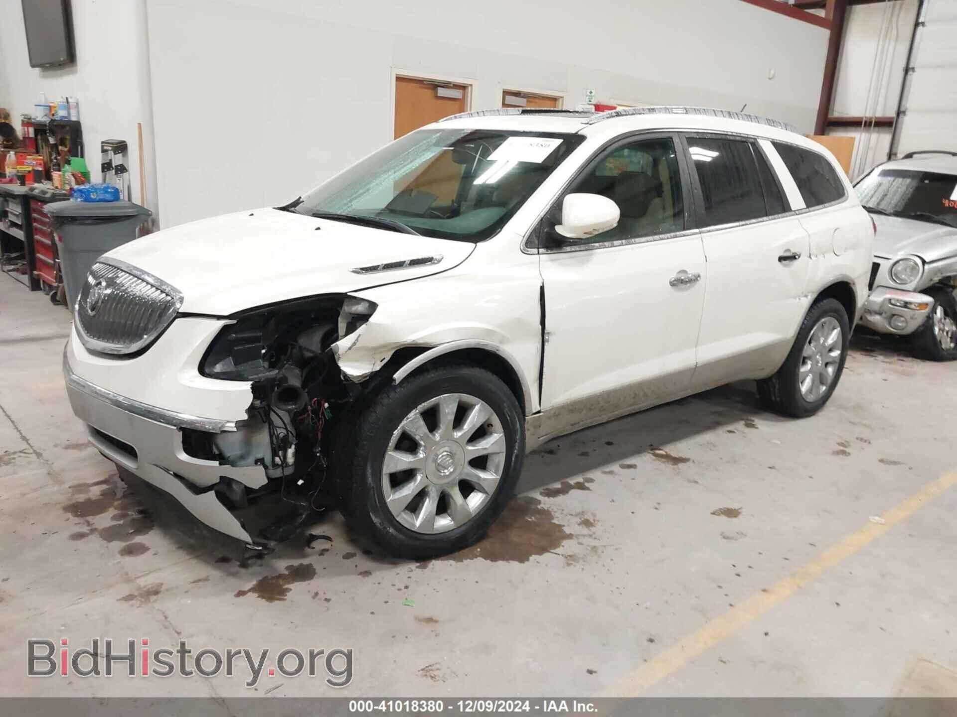 2012 BUICK ENCLAVE - VIN: 5GAKRDED3CJ241942 - Photo 2