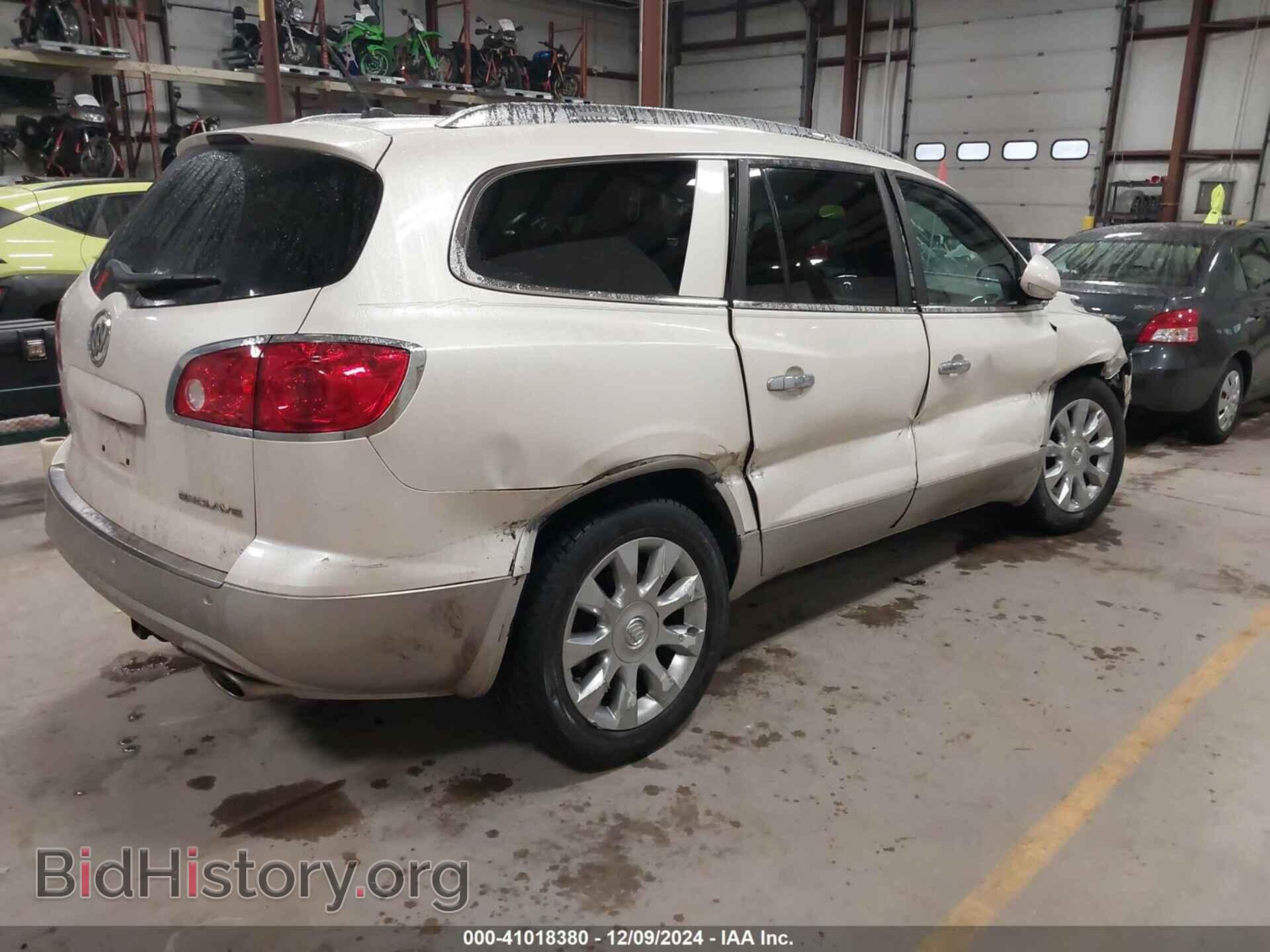 2012 BUICK ENCLAVE - VIN: 5GAKRDED3CJ241942 - Photo 4