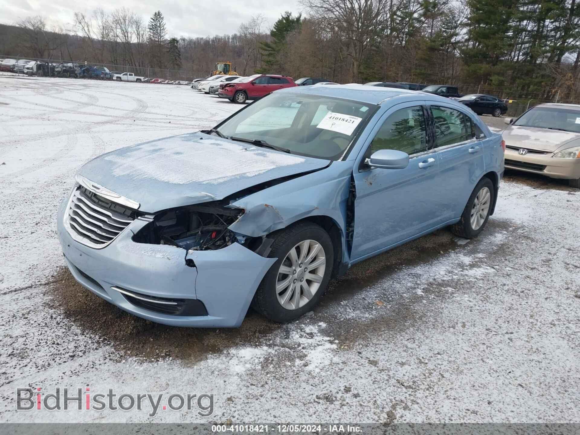 2012 CHRYSLER 200 - VIN: 1C3CCBBG9CN329060 - Фото 2