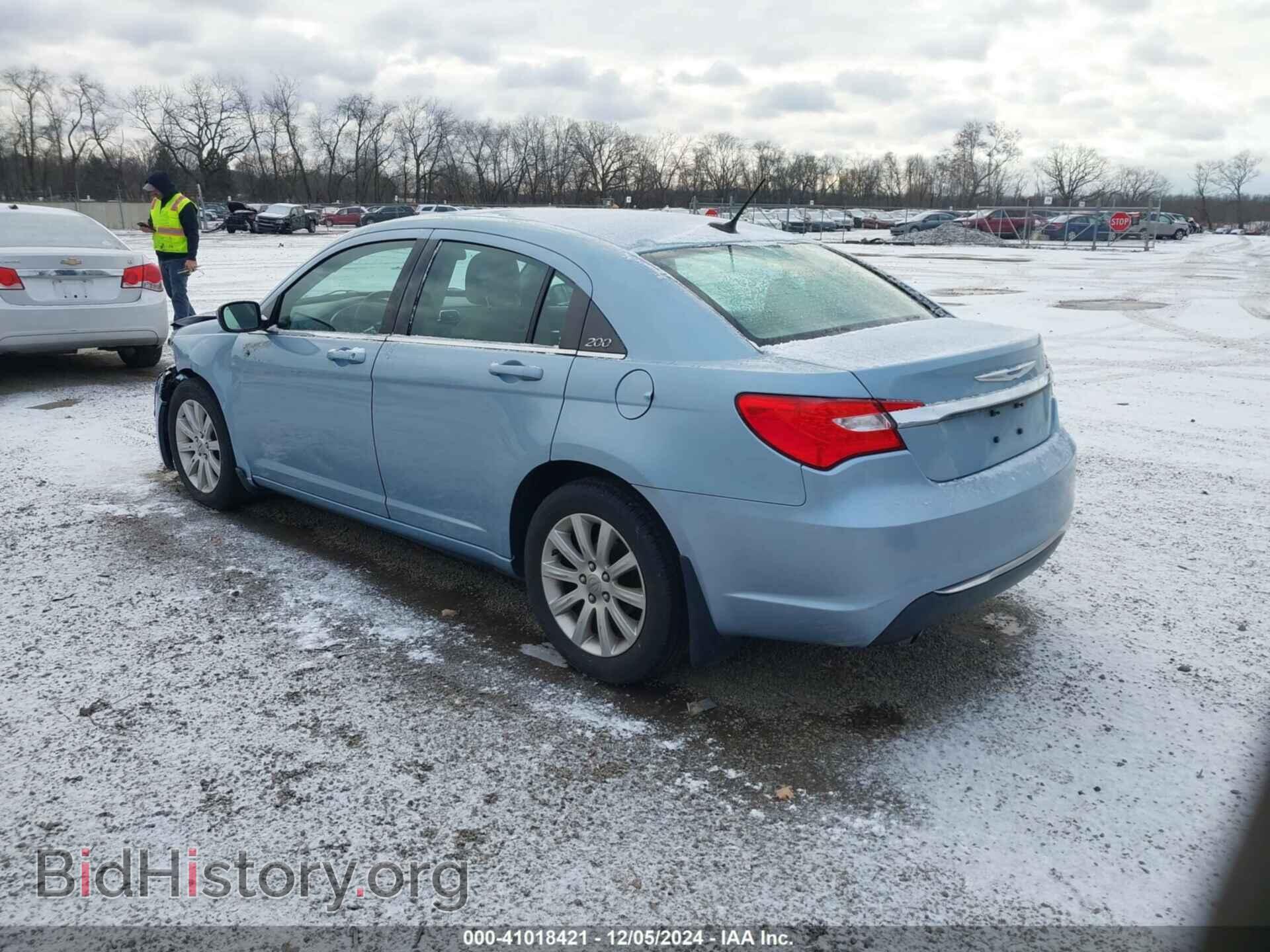 2012 CHRYSLER 200 - VIN: 1C3CCBBG9CN329060 - Фото 3