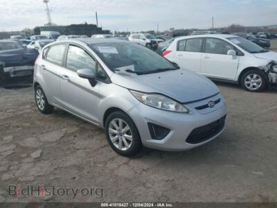 2013 Ford FIESTA SE, серебристый — VIN 3FADP4EJ9DM136352, IAAI