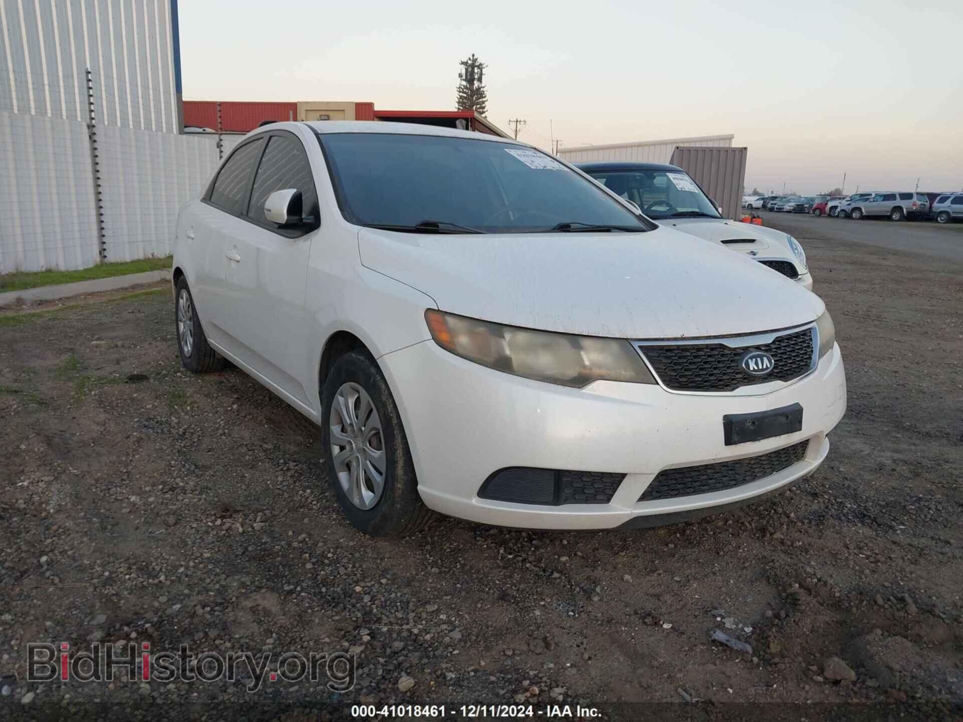 Фотография KNAFU4A24B5450985 - KIA FORTE 2011
