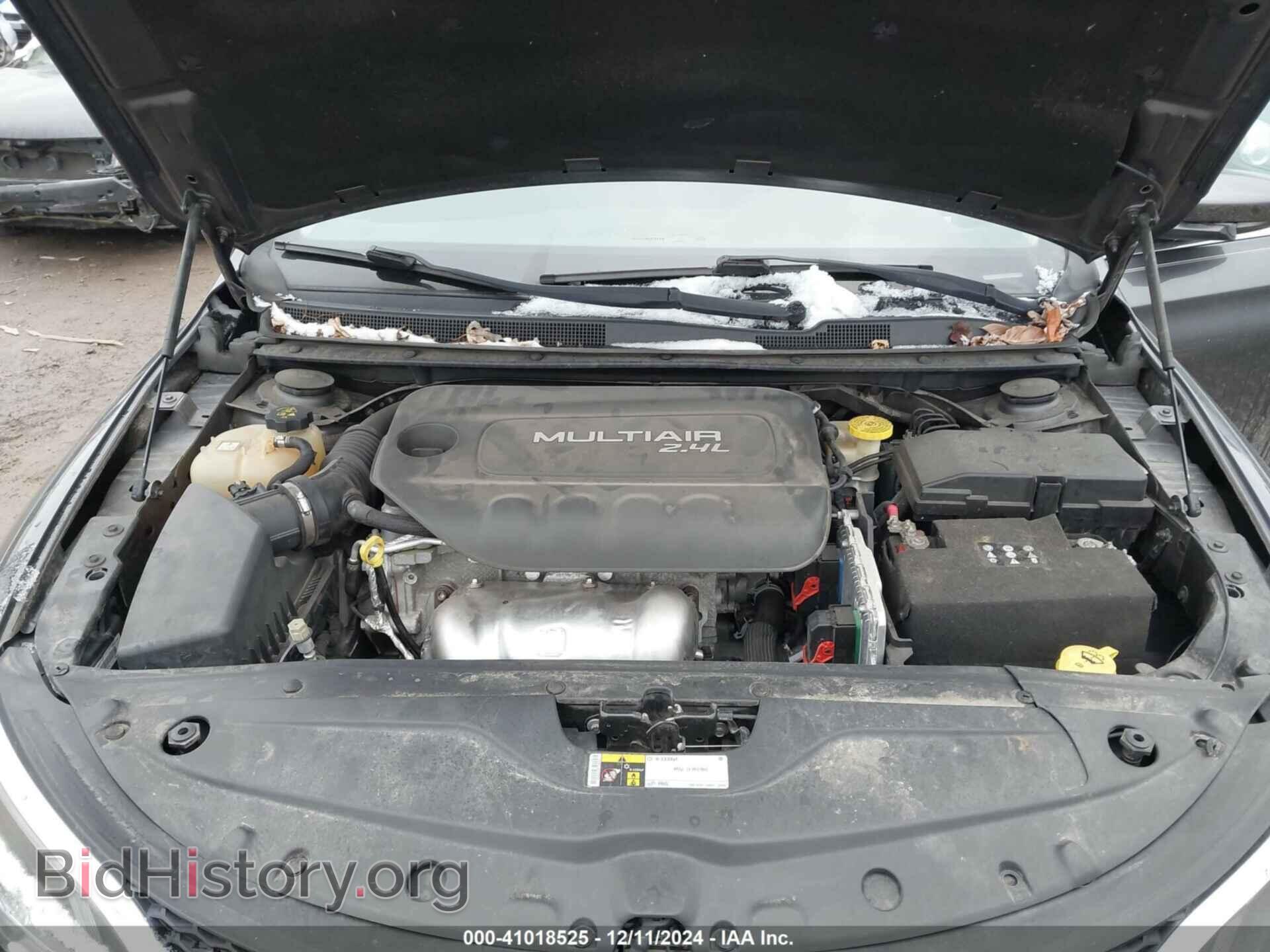 2015 CHRYSLER 200 - VIN: 1C3CCCAB8FN681417 - Фото 10