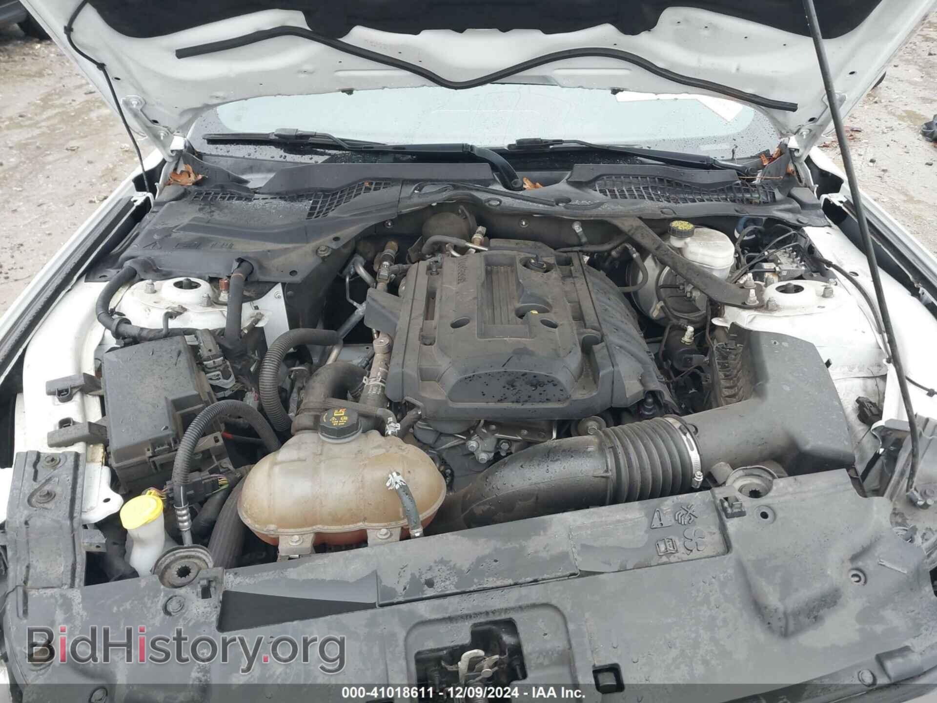 2018 FORD MUSTANG - VIN: 1FATP8UHXJ5132801 - Фото 10