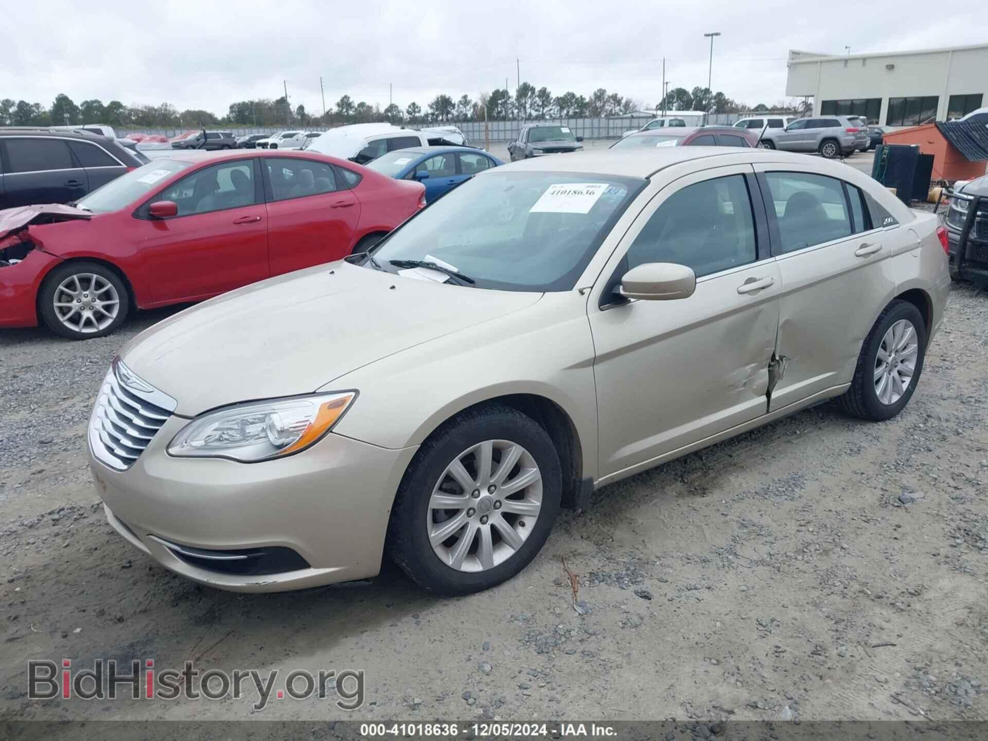 2014 CHRYSLER 200 - VIN: 1C3CCBBB3EN158605 - Фото 2