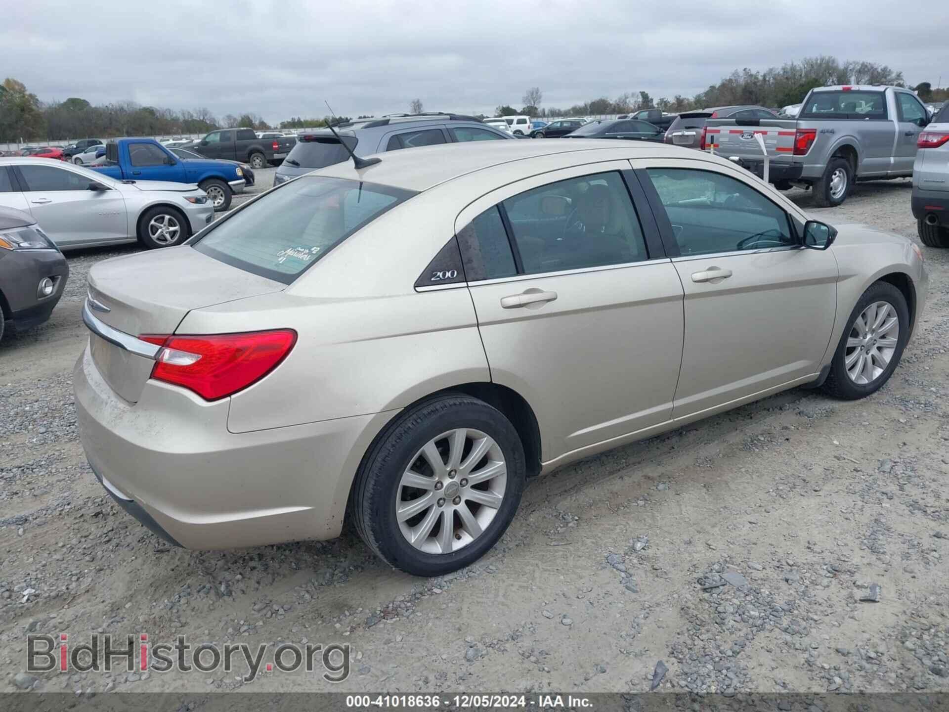 2014 CHRYSLER 200 - VIN: 1C3CCBBB3EN158605 - Фото 4
