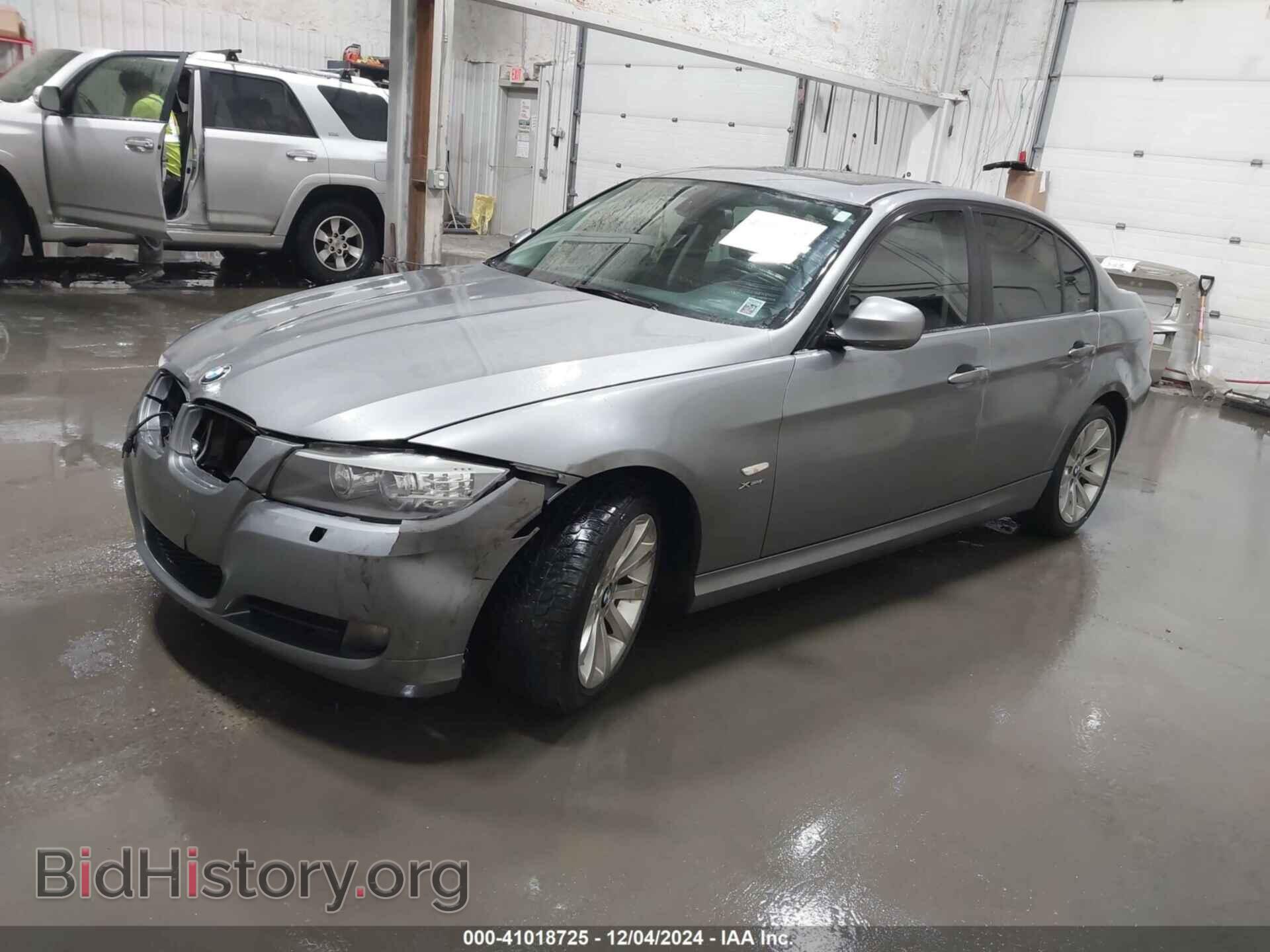 2011 BMW 328I - VIN: WBAPK5C57BA659832 - Фото 2
