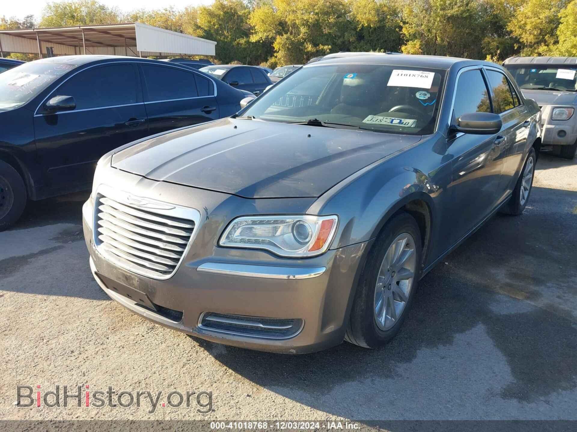 2012 CHRYSLER 300 - VIN: 2C3CCAAG2CH116603 - Фото 2