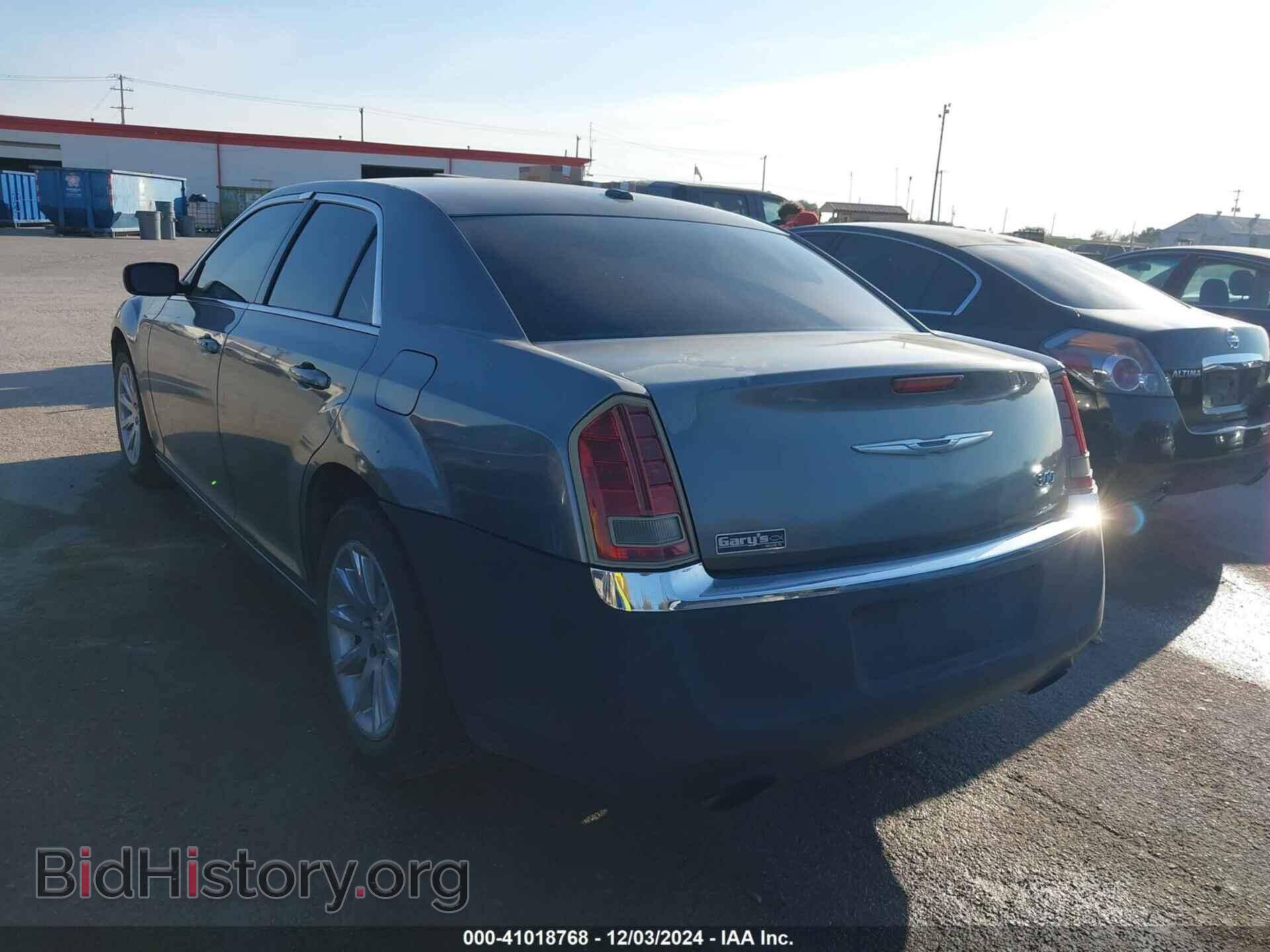 2012 CHRYSLER 300 - VIN: 2C3CCAAG2CH116603 - Фото 3