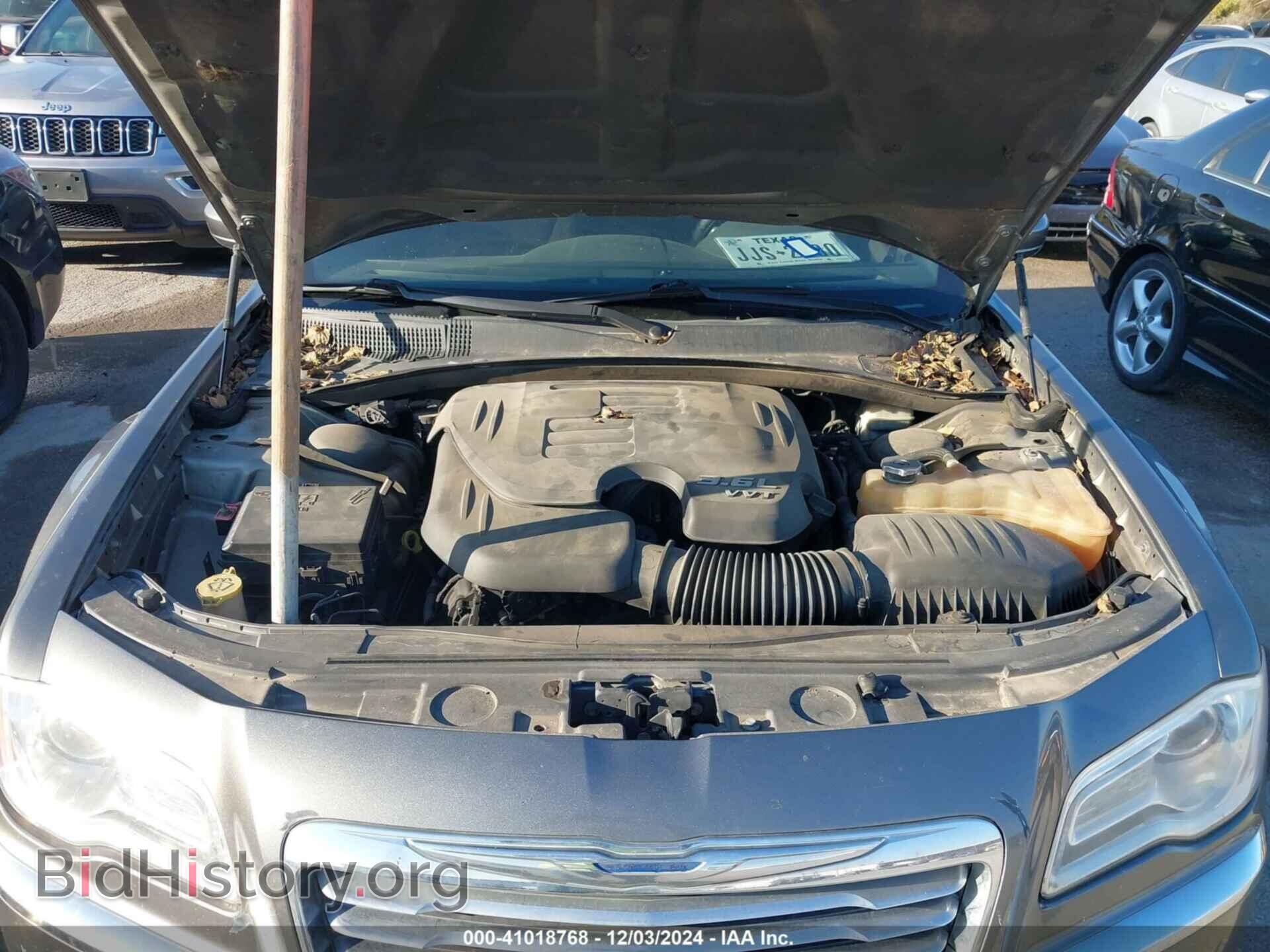 2012 CHRYSLER 300 - VIN: 2C3CCAAG2CH116603 - Фото 10